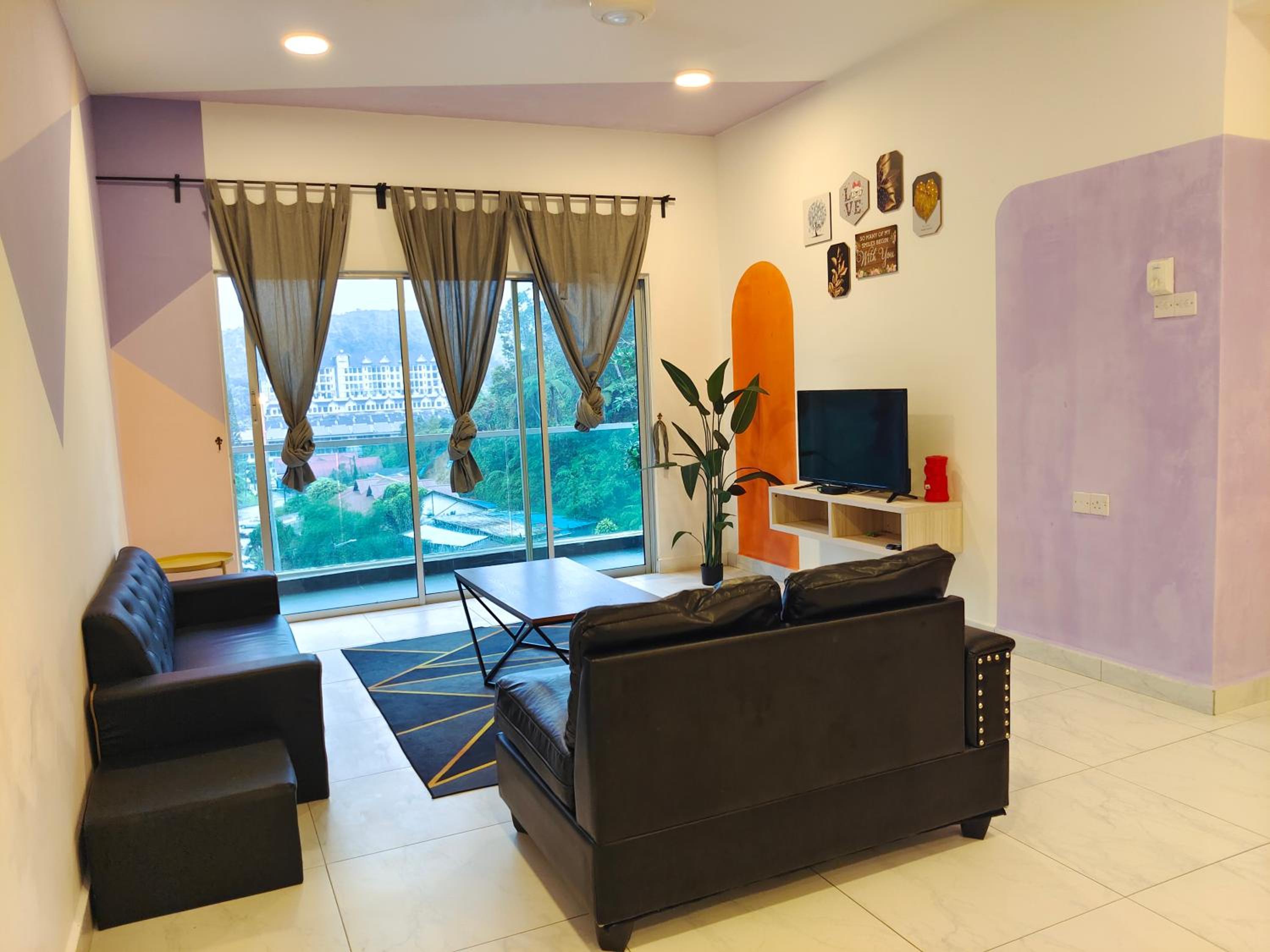 Apartment with Balcony - Photo 7