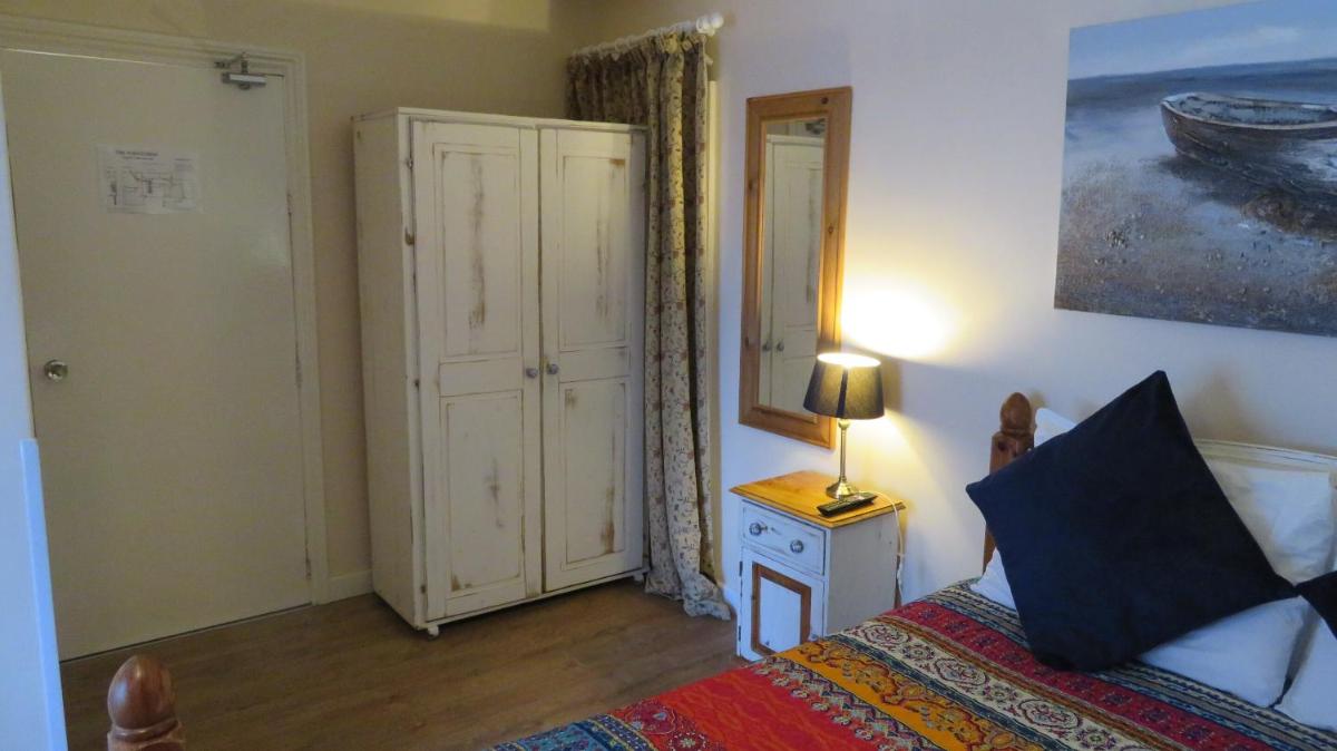 Deluxe King Room photo 2