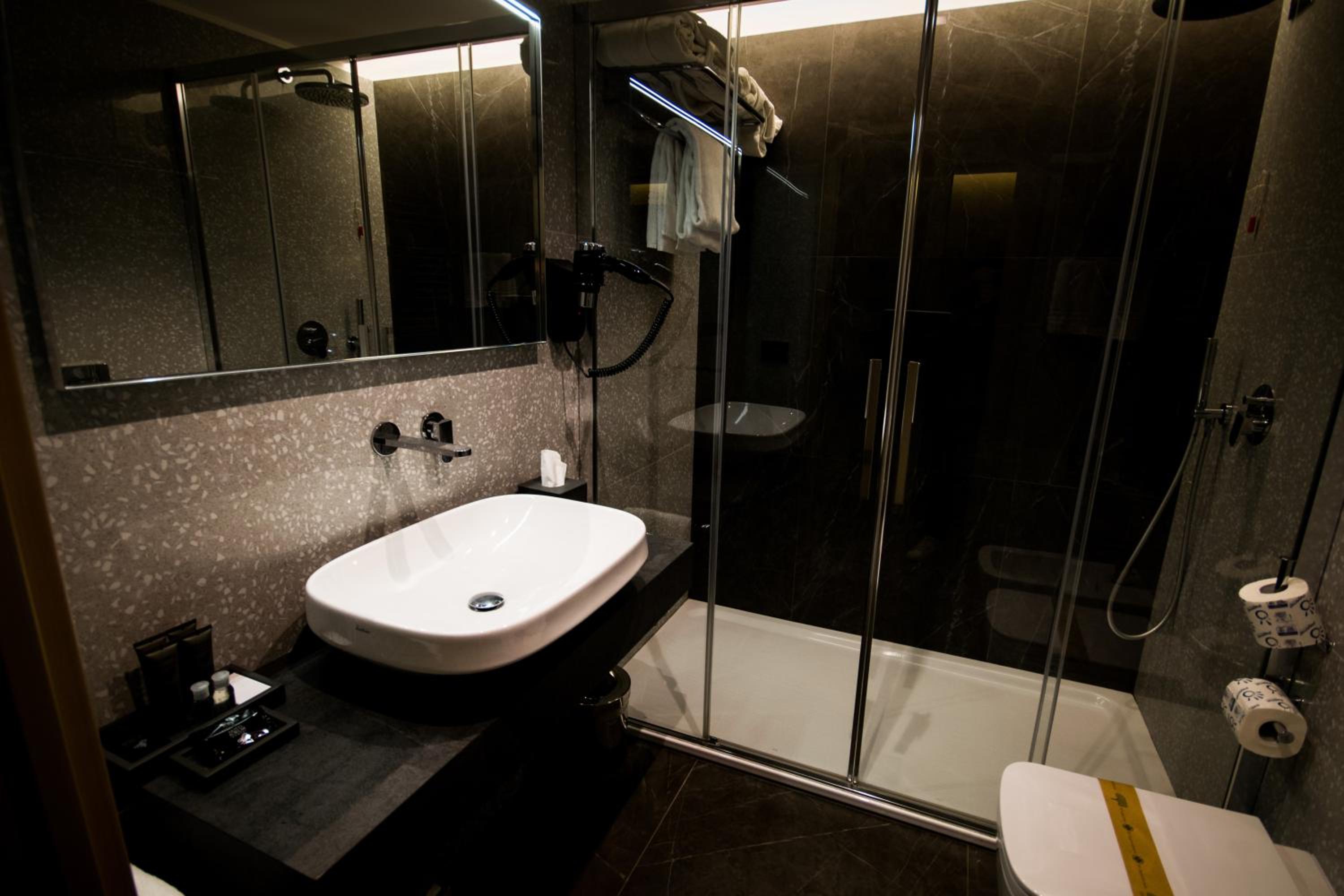 Deluxe Double Room - Photo 4
