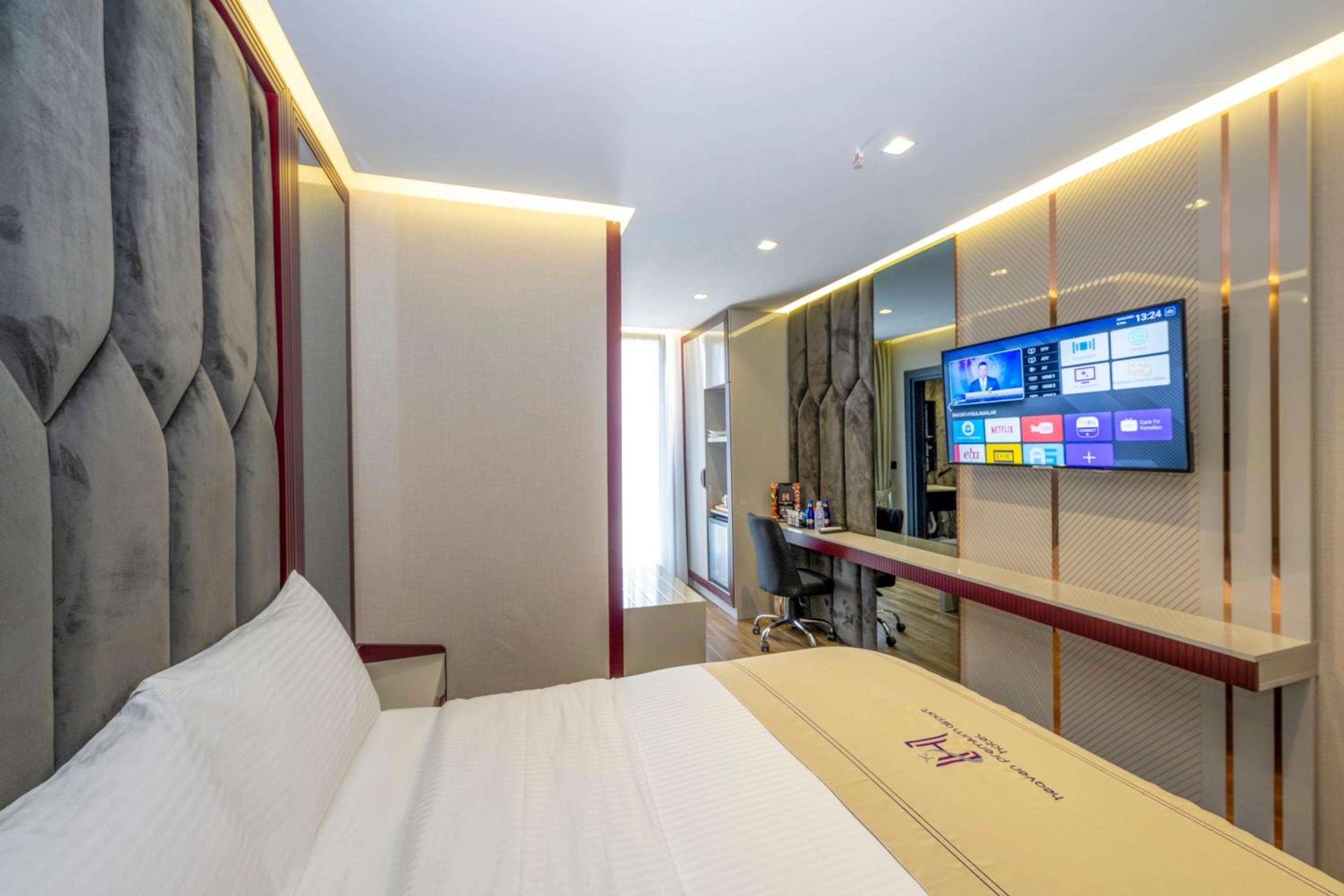 Deluxe Single Room
