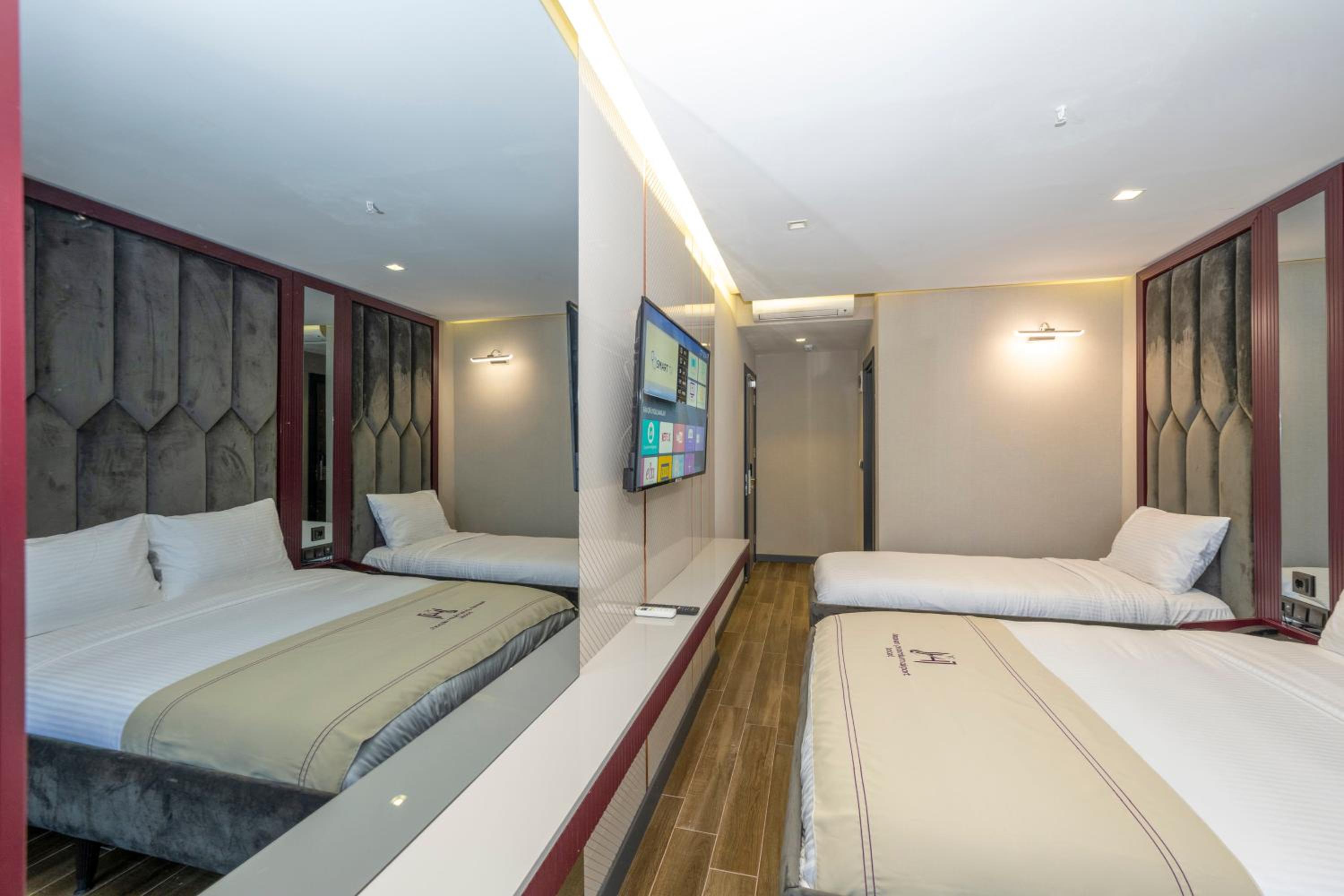 Deluxe Double or Twin Room - Photo 2