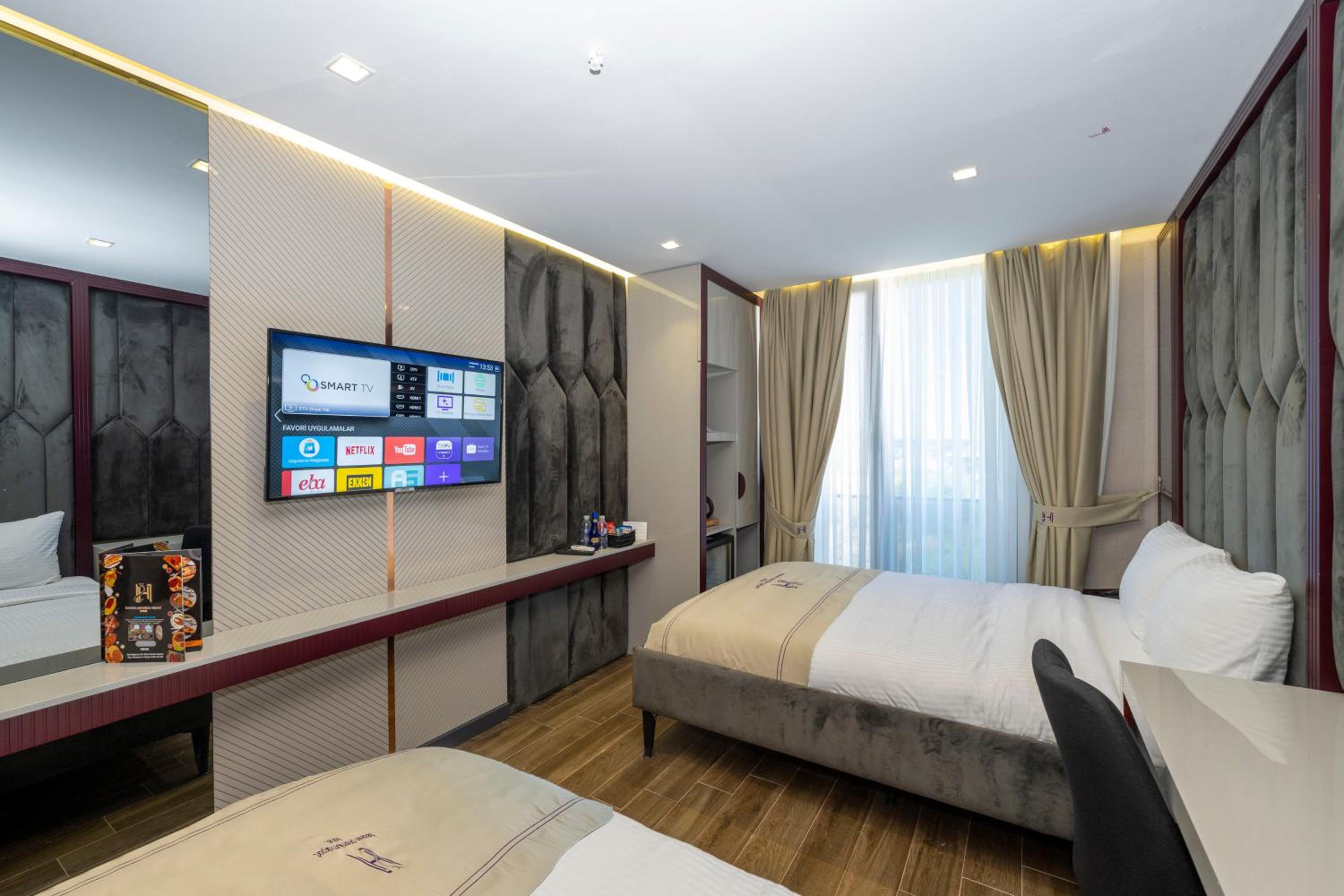 Deluxe Double or Twin Room - Photo 18