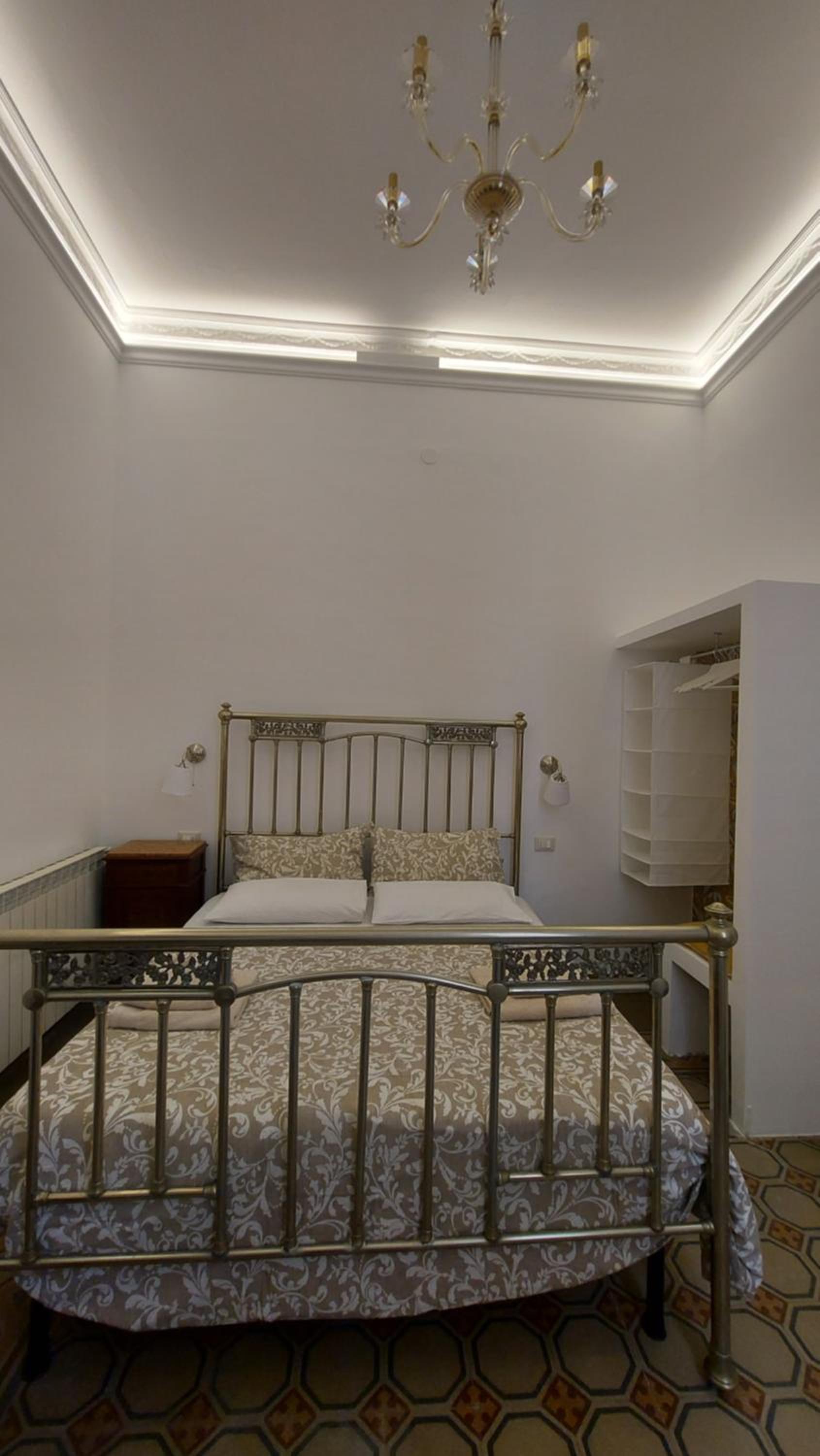 One-Bedroom Apartment - Photo 4