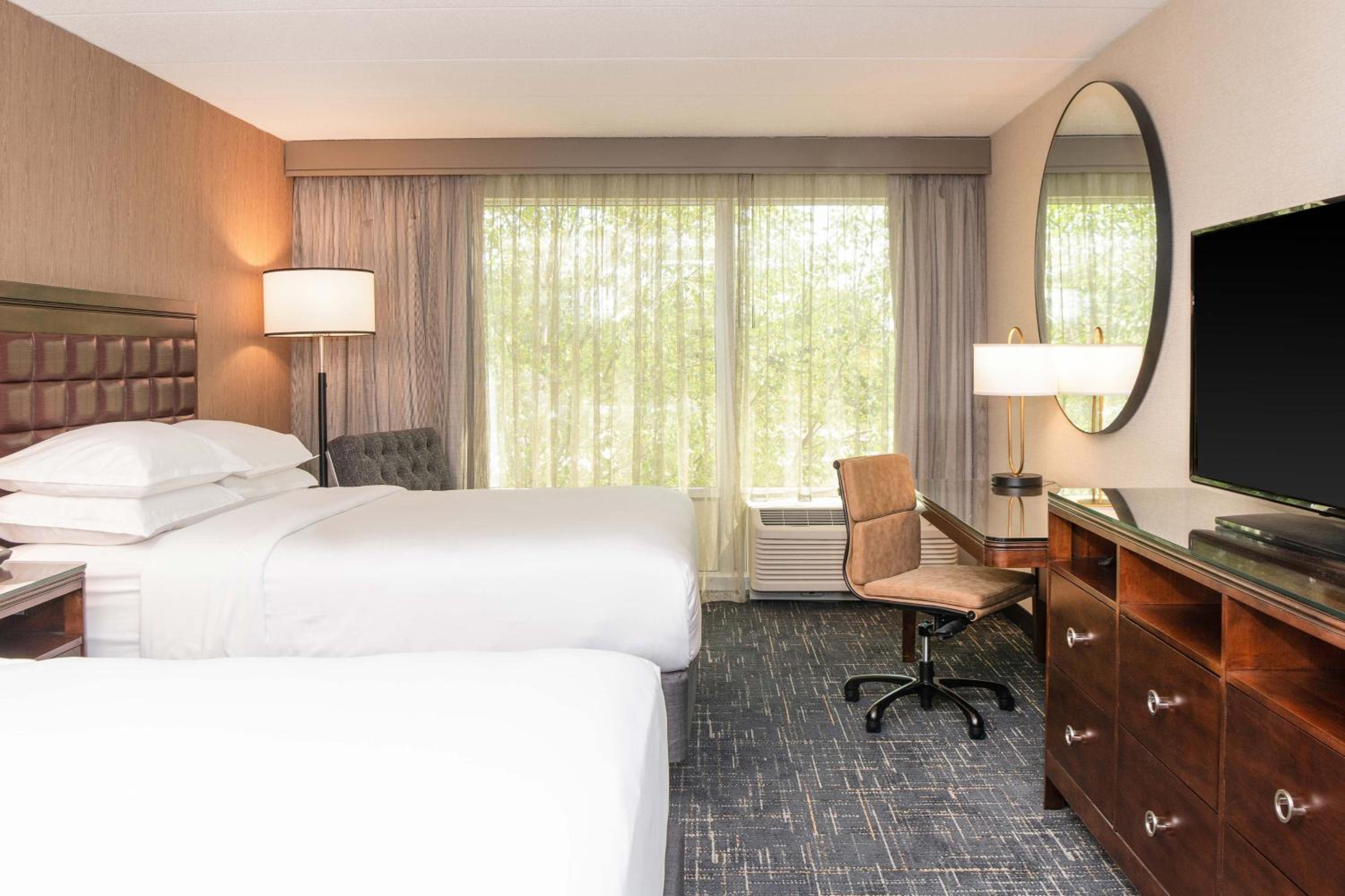 Guest room, 2 Queen - Photo 1