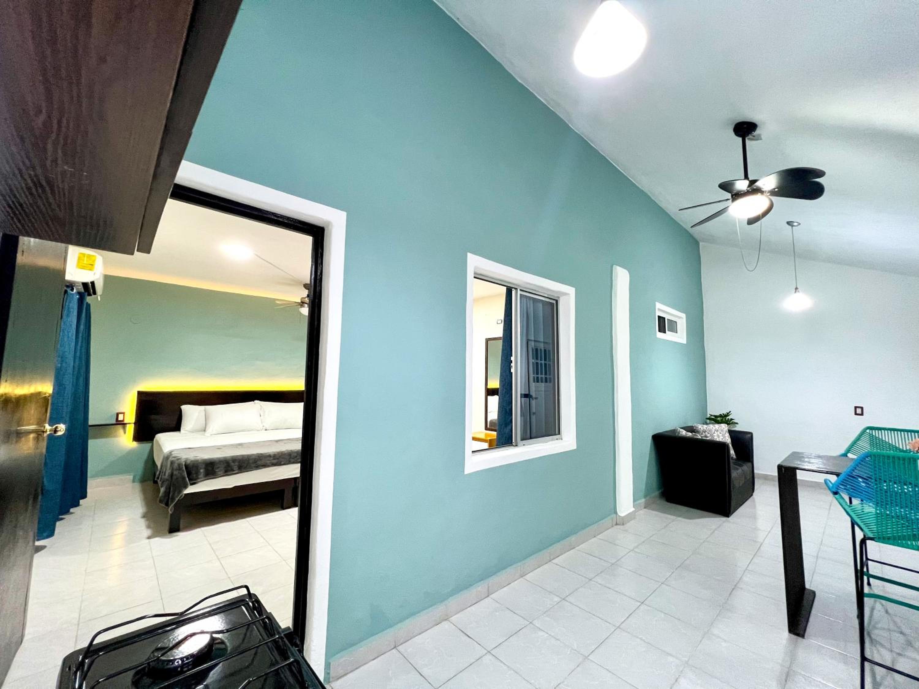 One-Bedroom Apartment photo 2