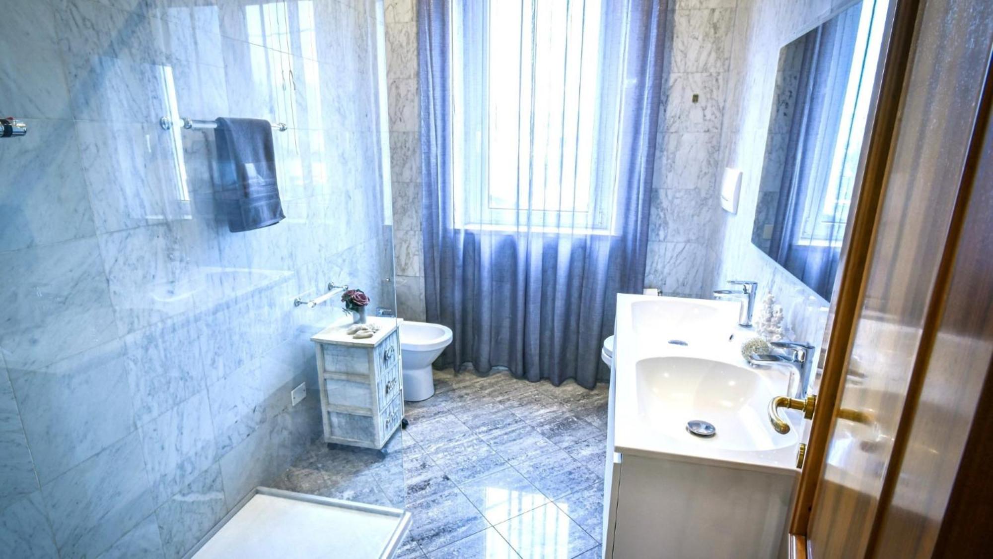 Penthouse Apartment photo 2