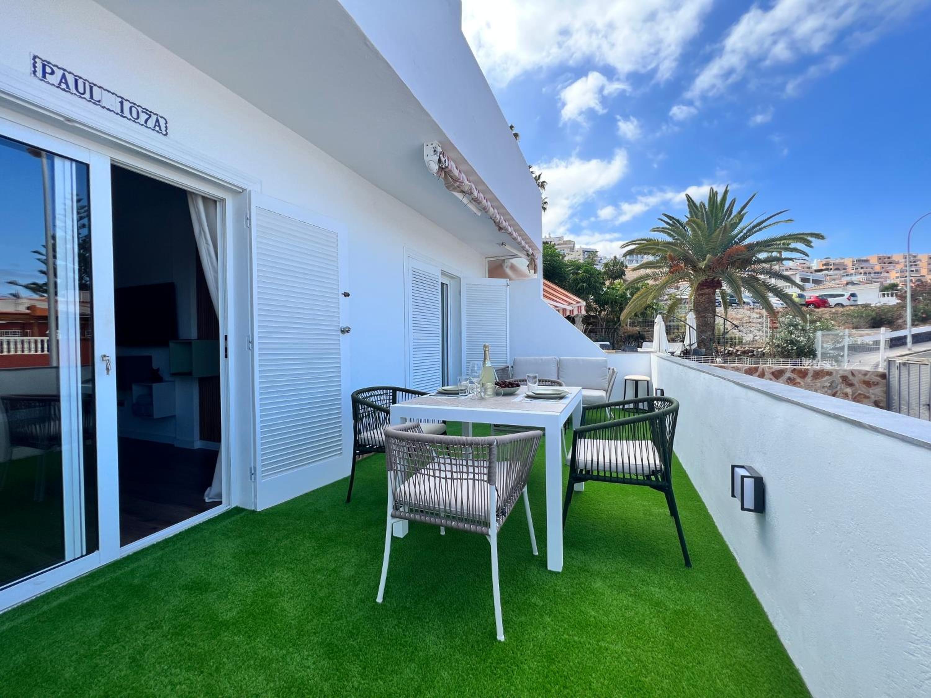 Apartment with Sea View photo 3