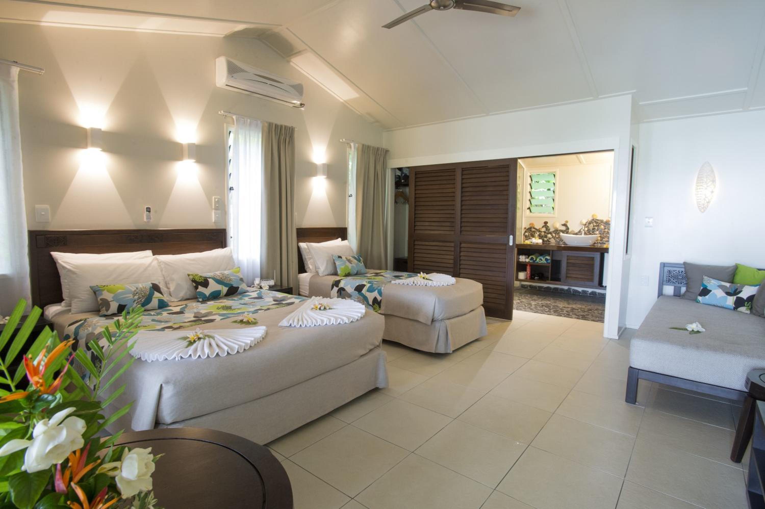 Villa with Reef View