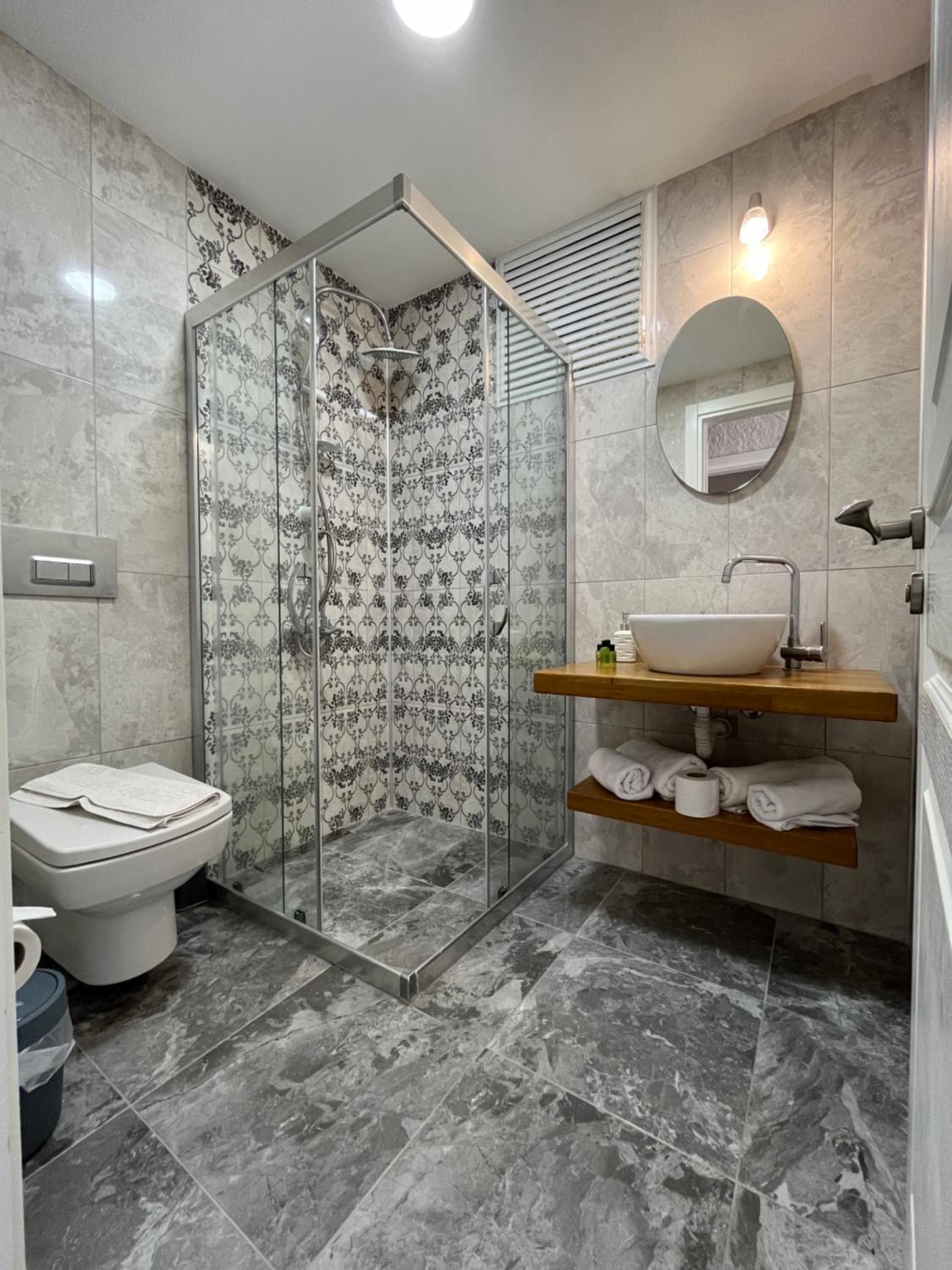 Deluxe Double Room with Sea View - Photo 4