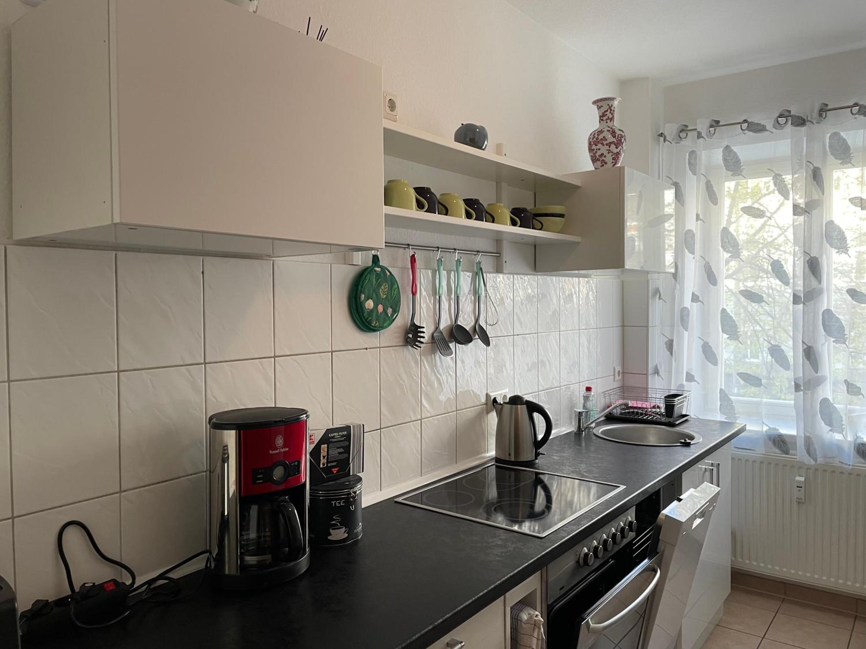 One-Bedroom Apartment - Photo 5