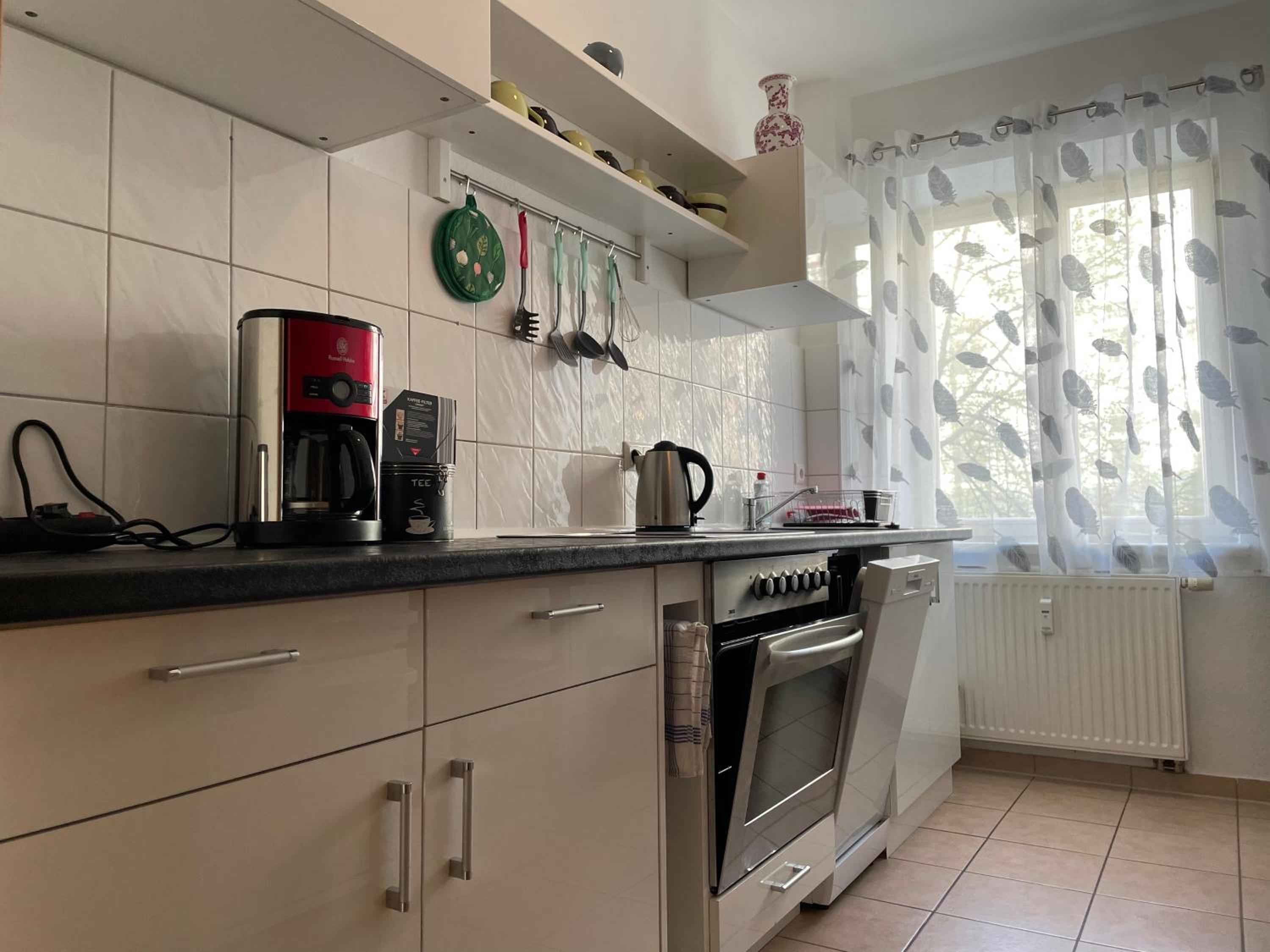 One-Bedroom Apartment - Photo 9