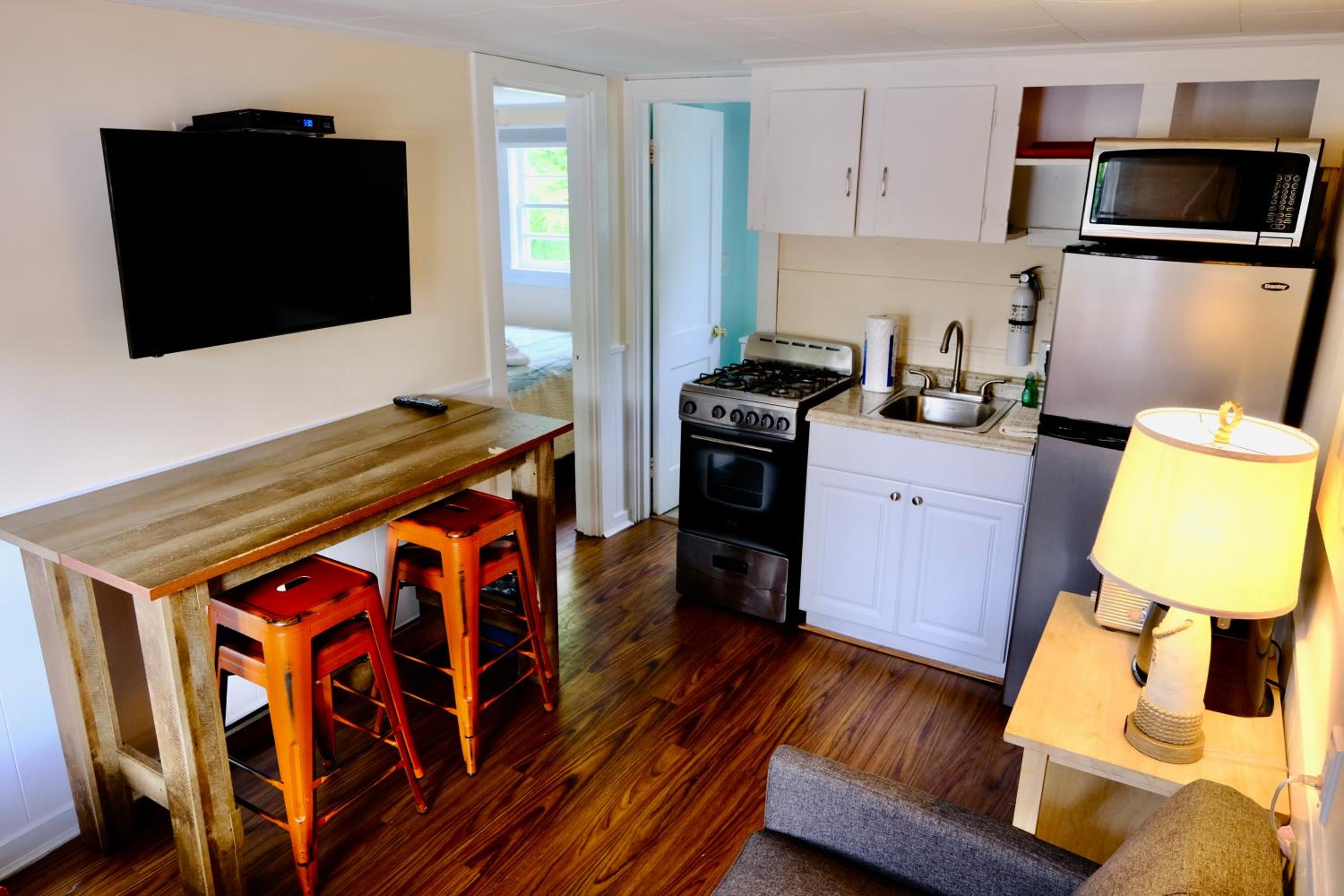 Two-Bedroom Cottage photo 1