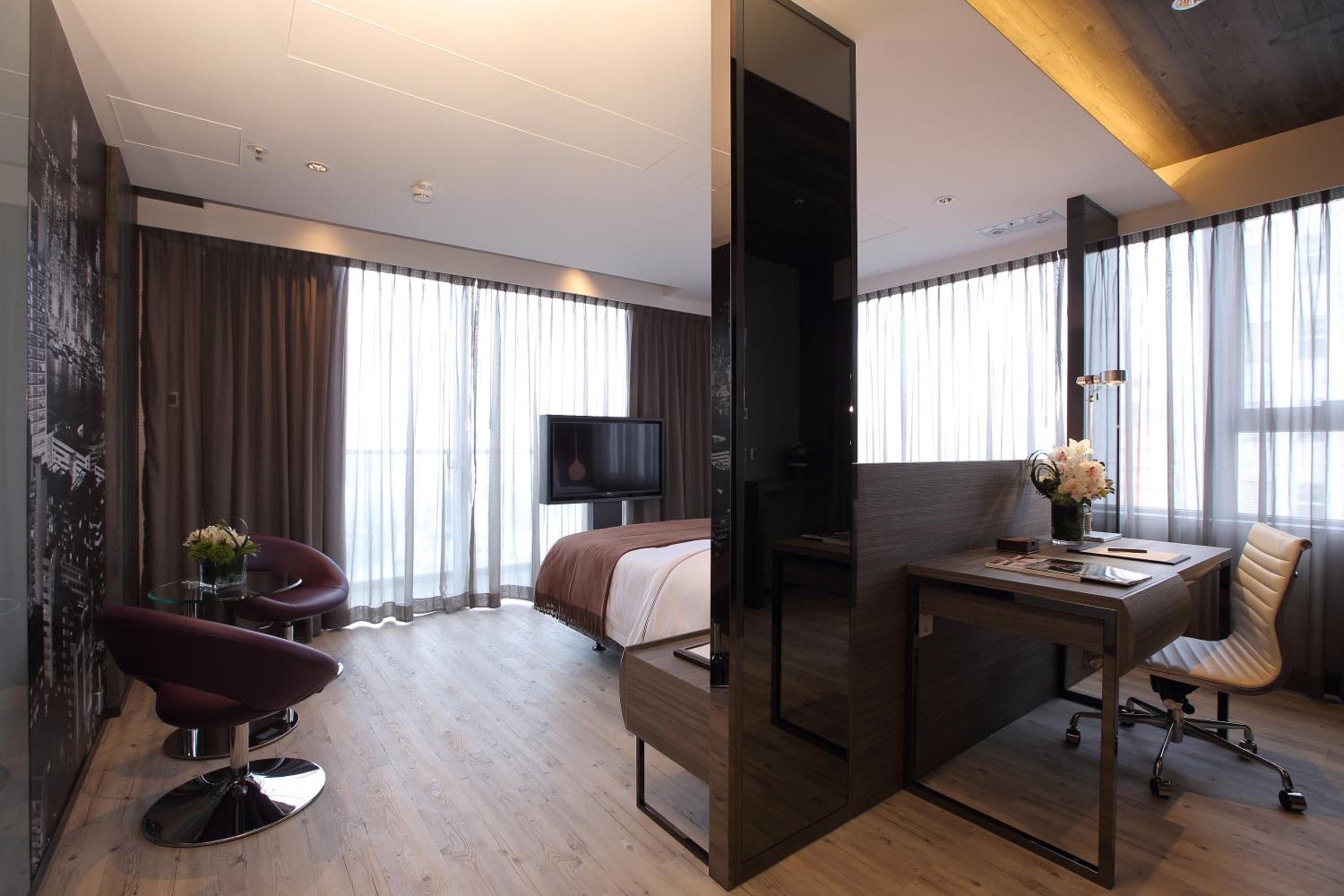 Perkin Grand King Room photo 3