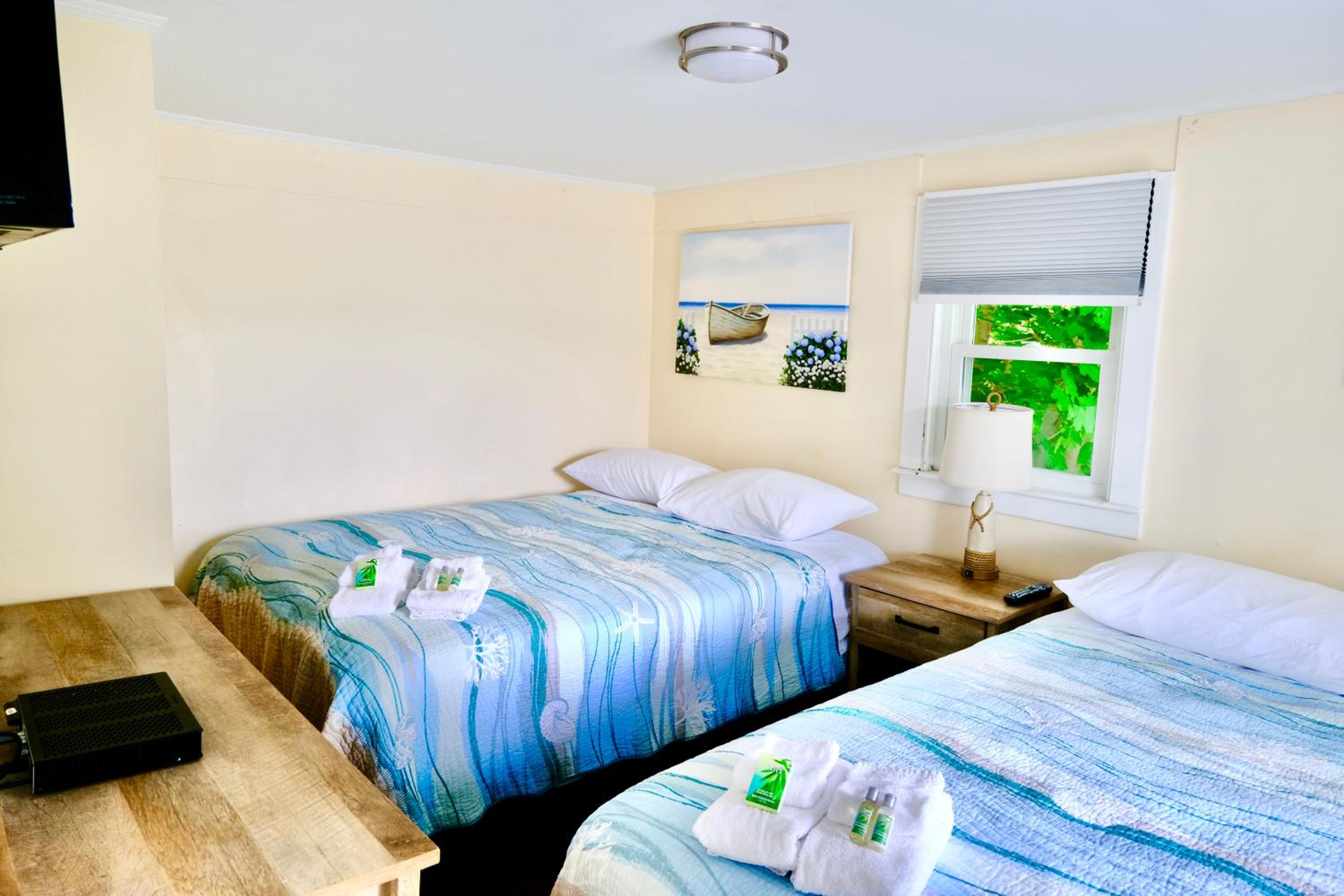 Large Two-Bedroom Cottage photo 2