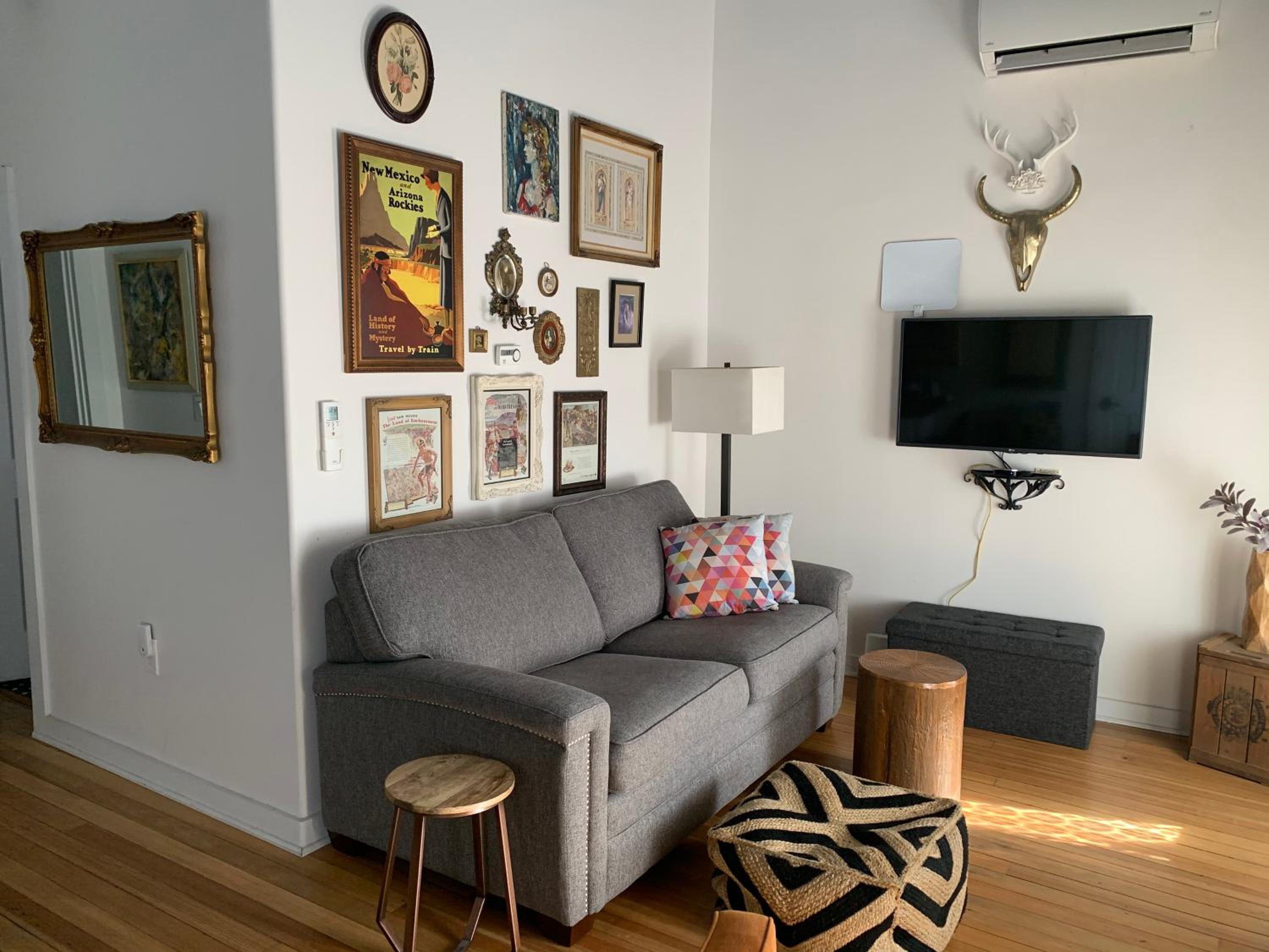 Deluxe Suite - Photo 3