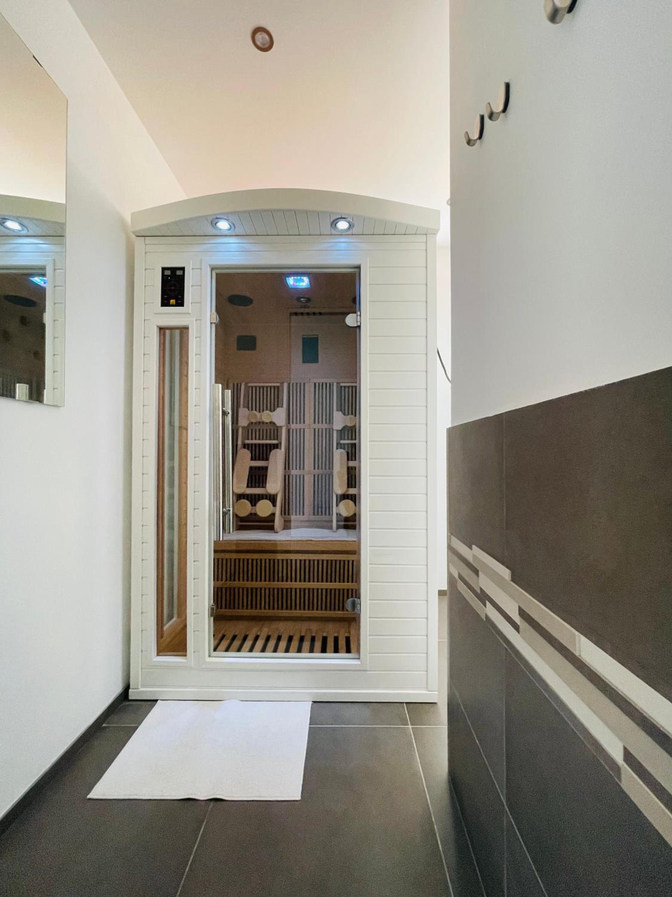 Superior Apartment with Sauna photo 3