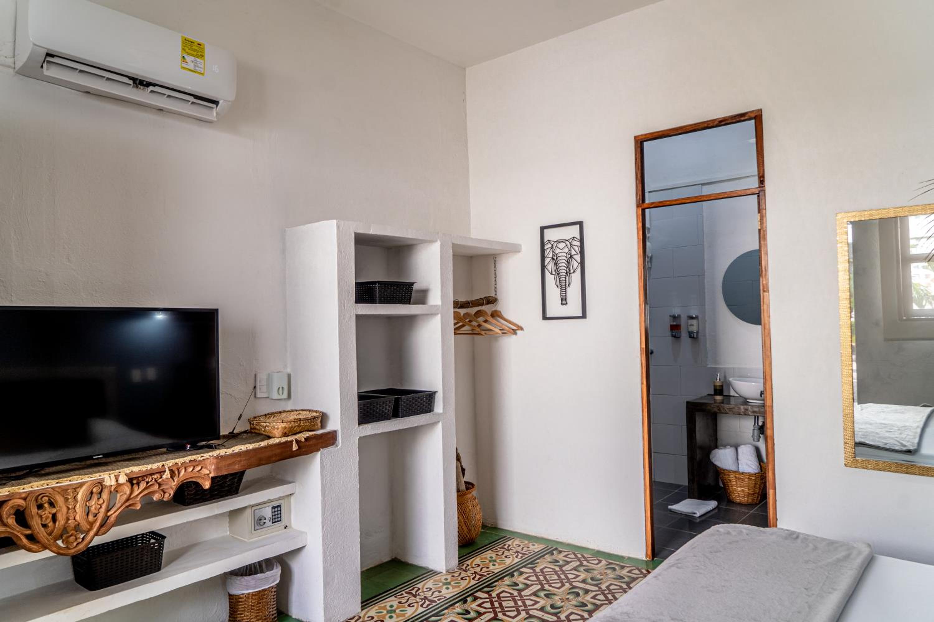 Deluxe Double or Twin Room photo 1