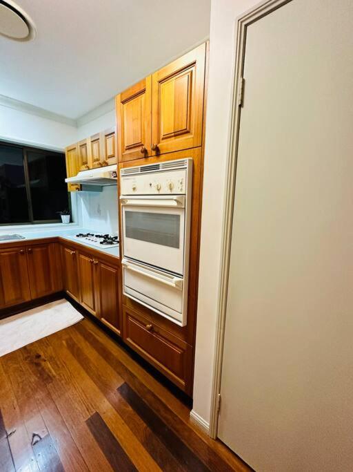 Three-Bedroom House photo 2