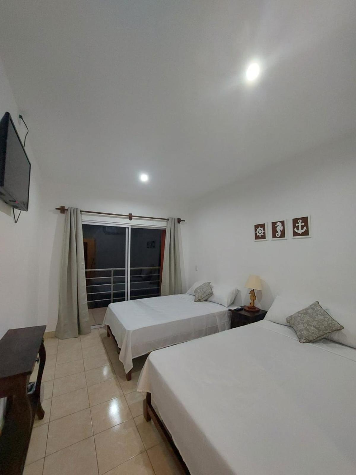 Double Room with Sea View photo 2