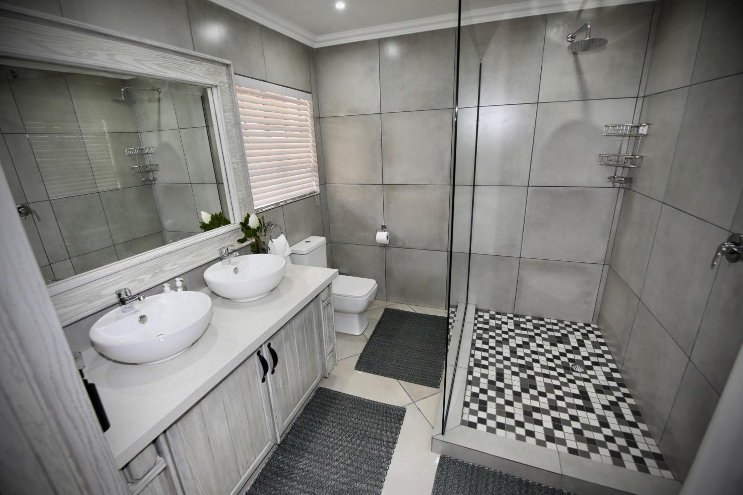 Family Suite photo 2