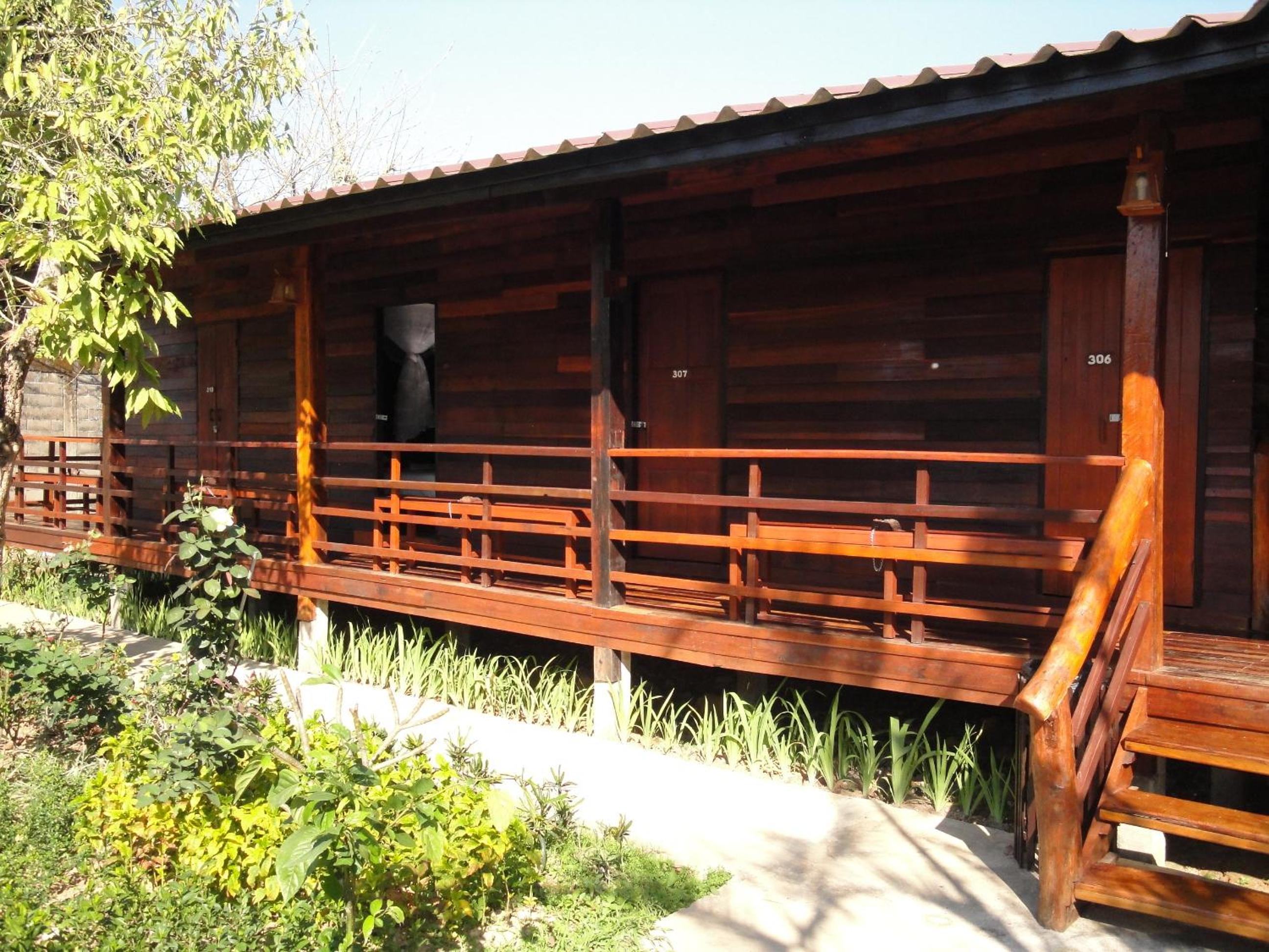 Standard Double Room with Fan - Photo 6