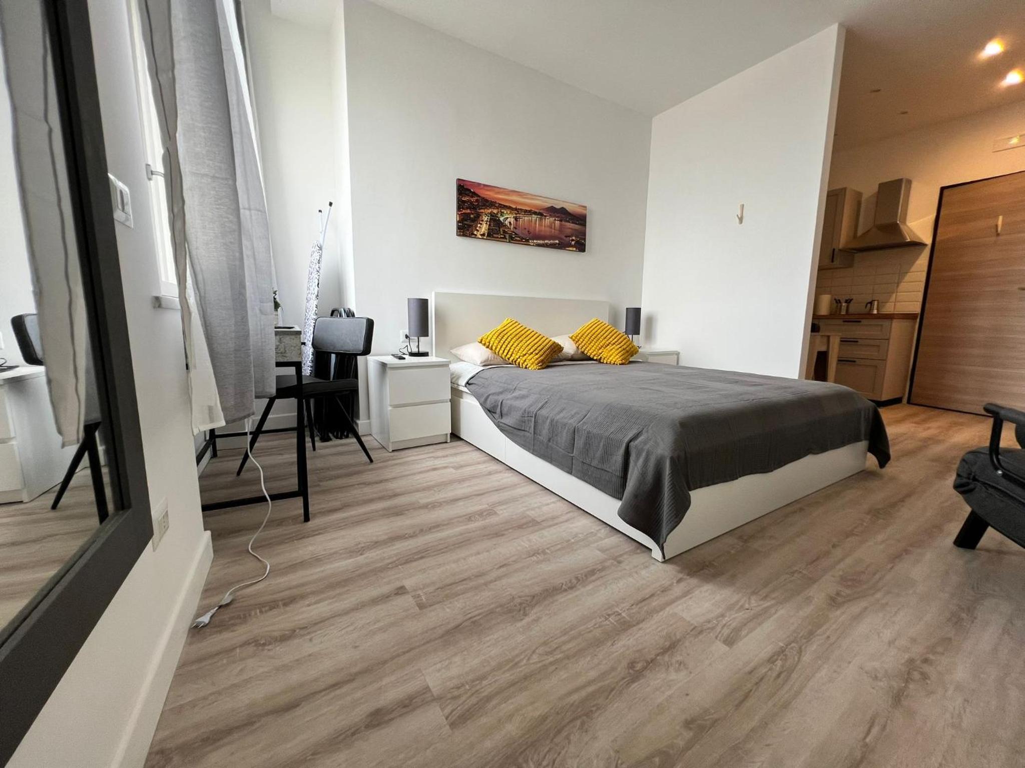 One-Bedroom Apartment