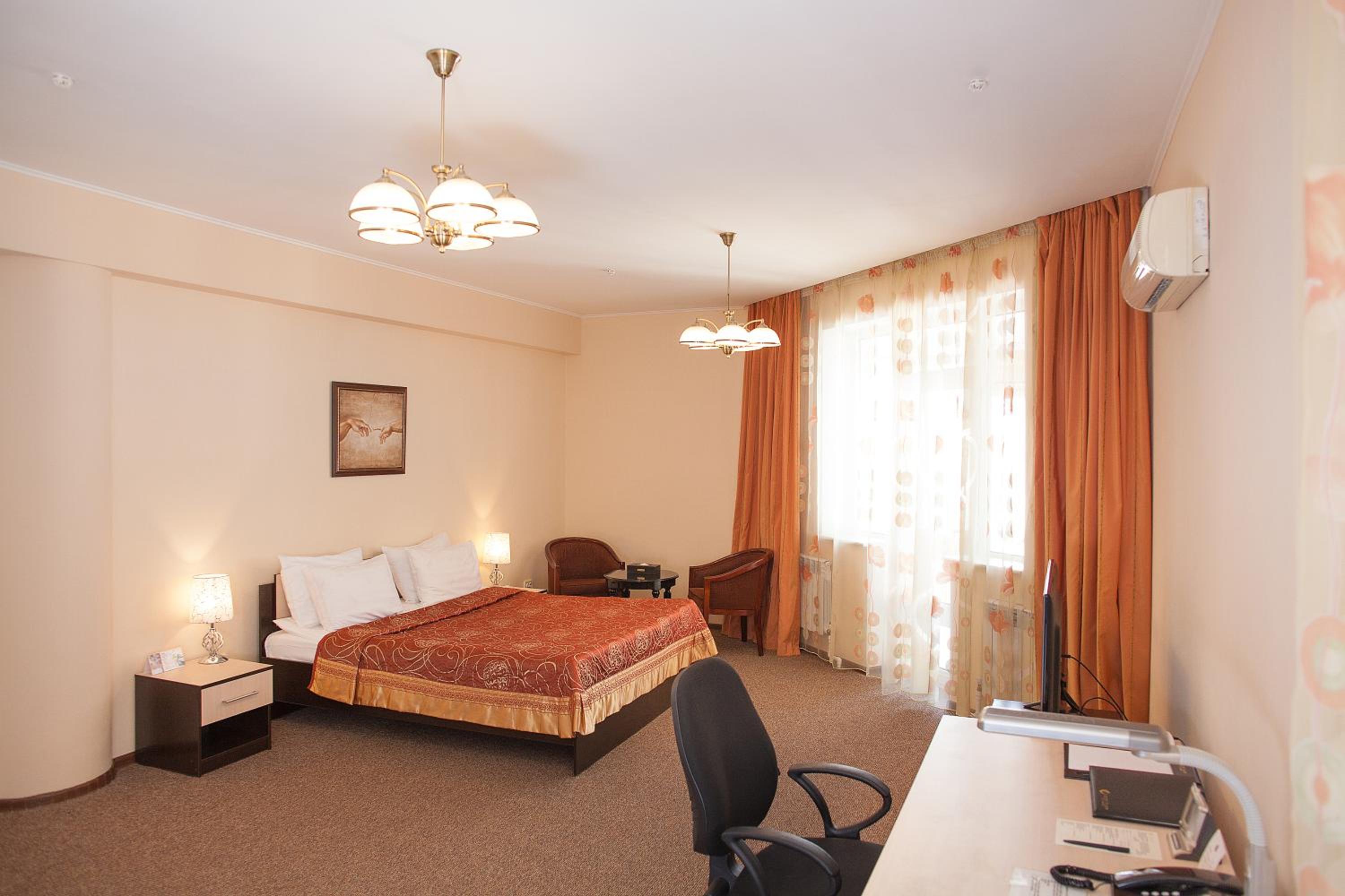 Deluxe Double or Twin Room photo 1