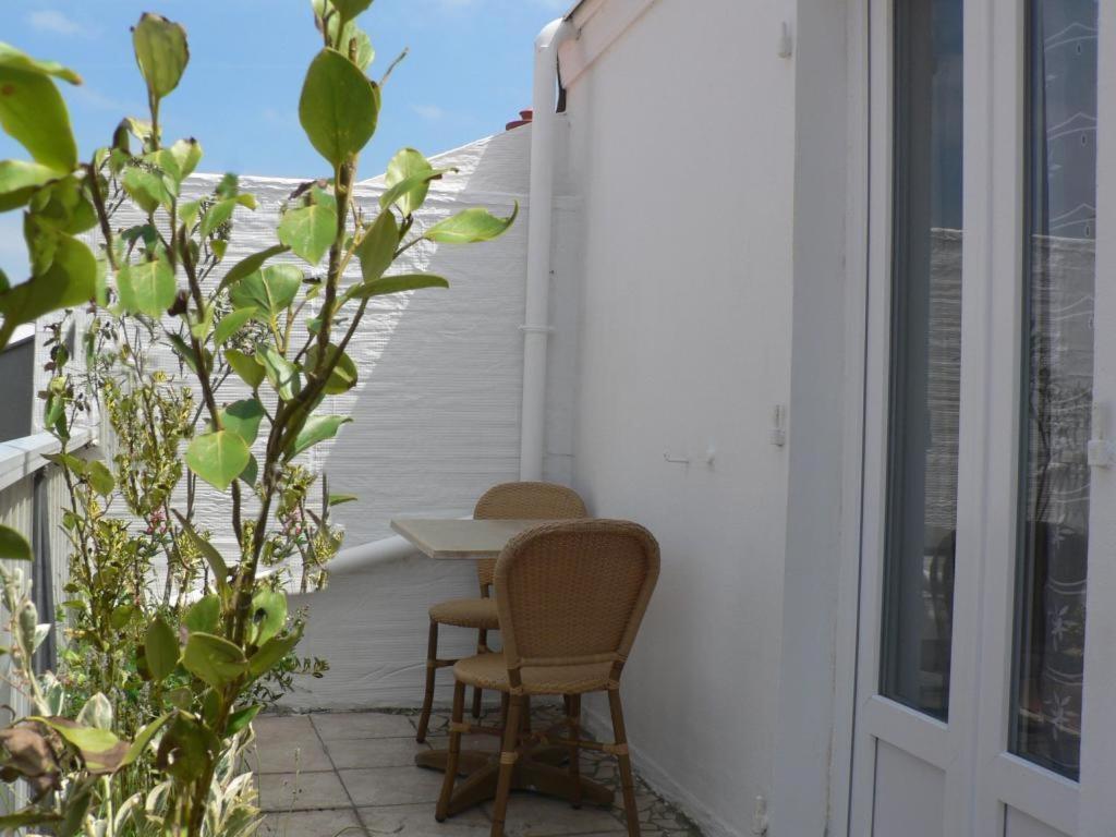 Family Suite with Balcony photo 3
