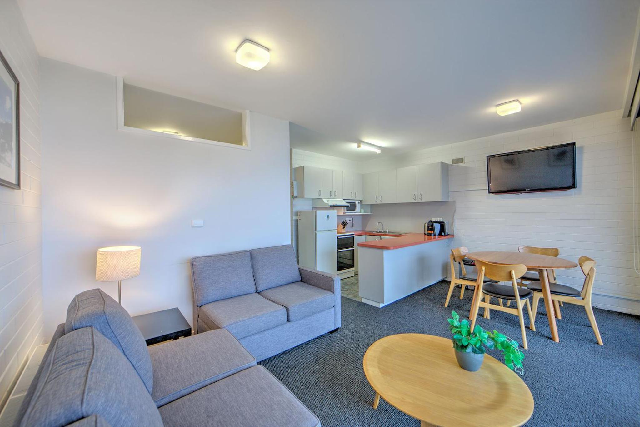 Two-Bedroom Apartment photo 2