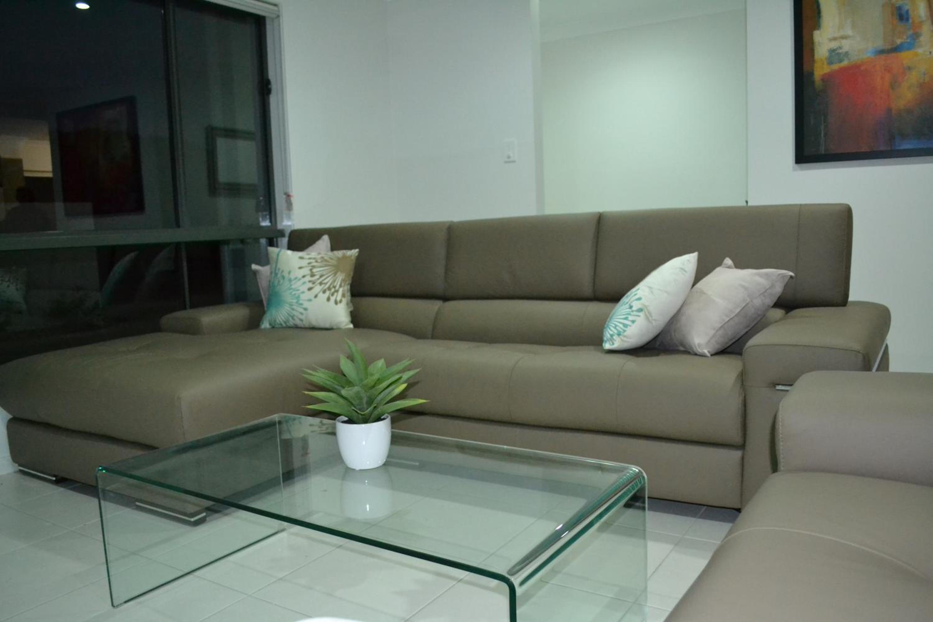 Three-Bedroom Townhouse photo 2
