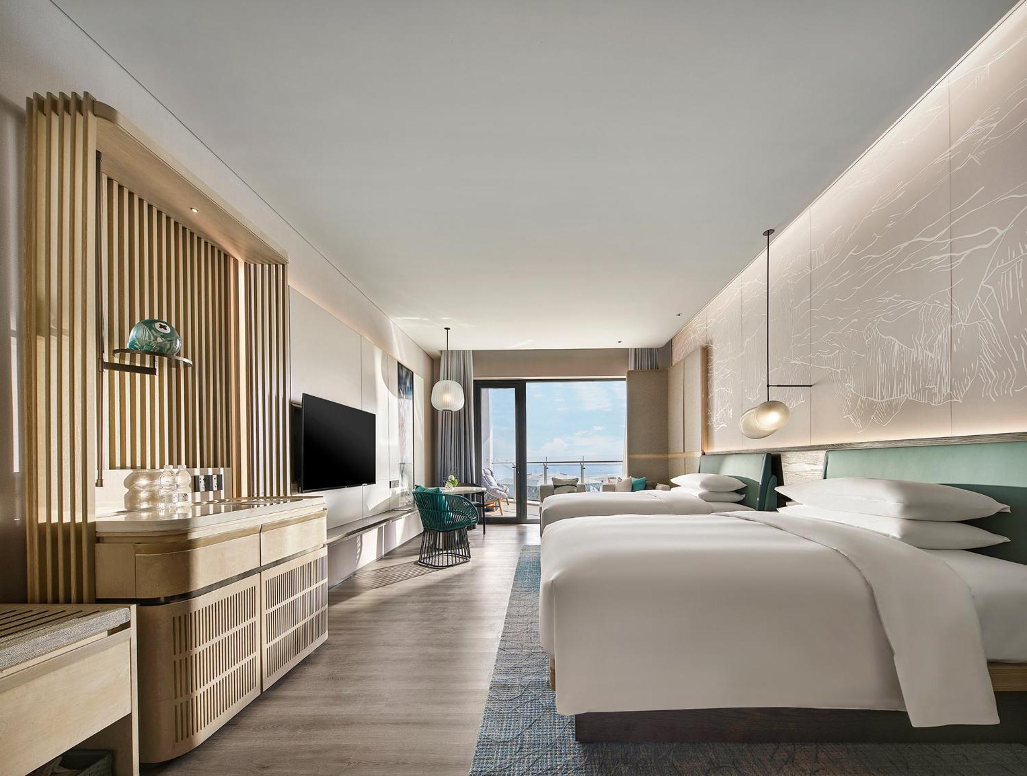 Double Room with Two Double Beds, Balcony and Ocean View photo 1