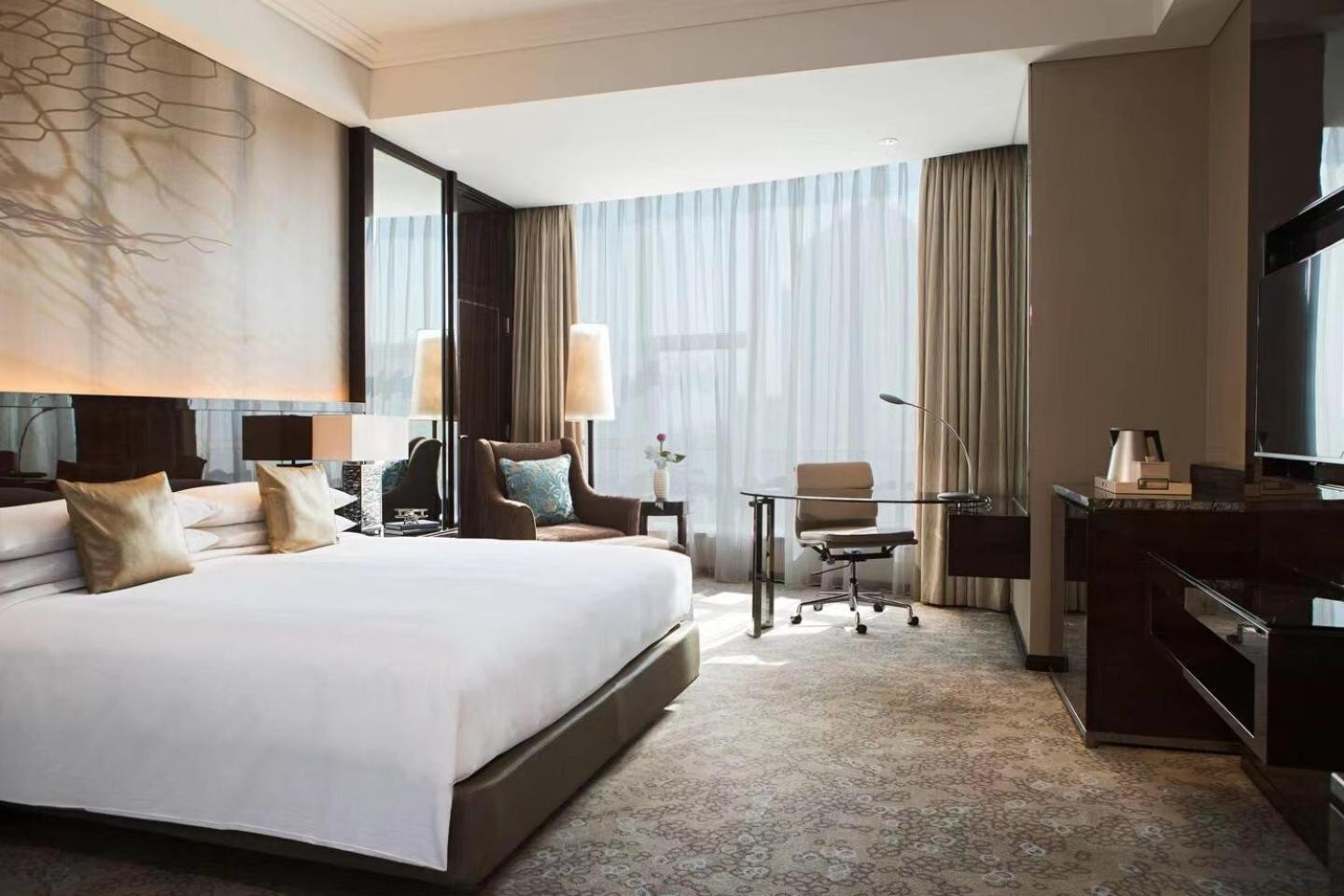 Premier Room, Guest room, 1 King