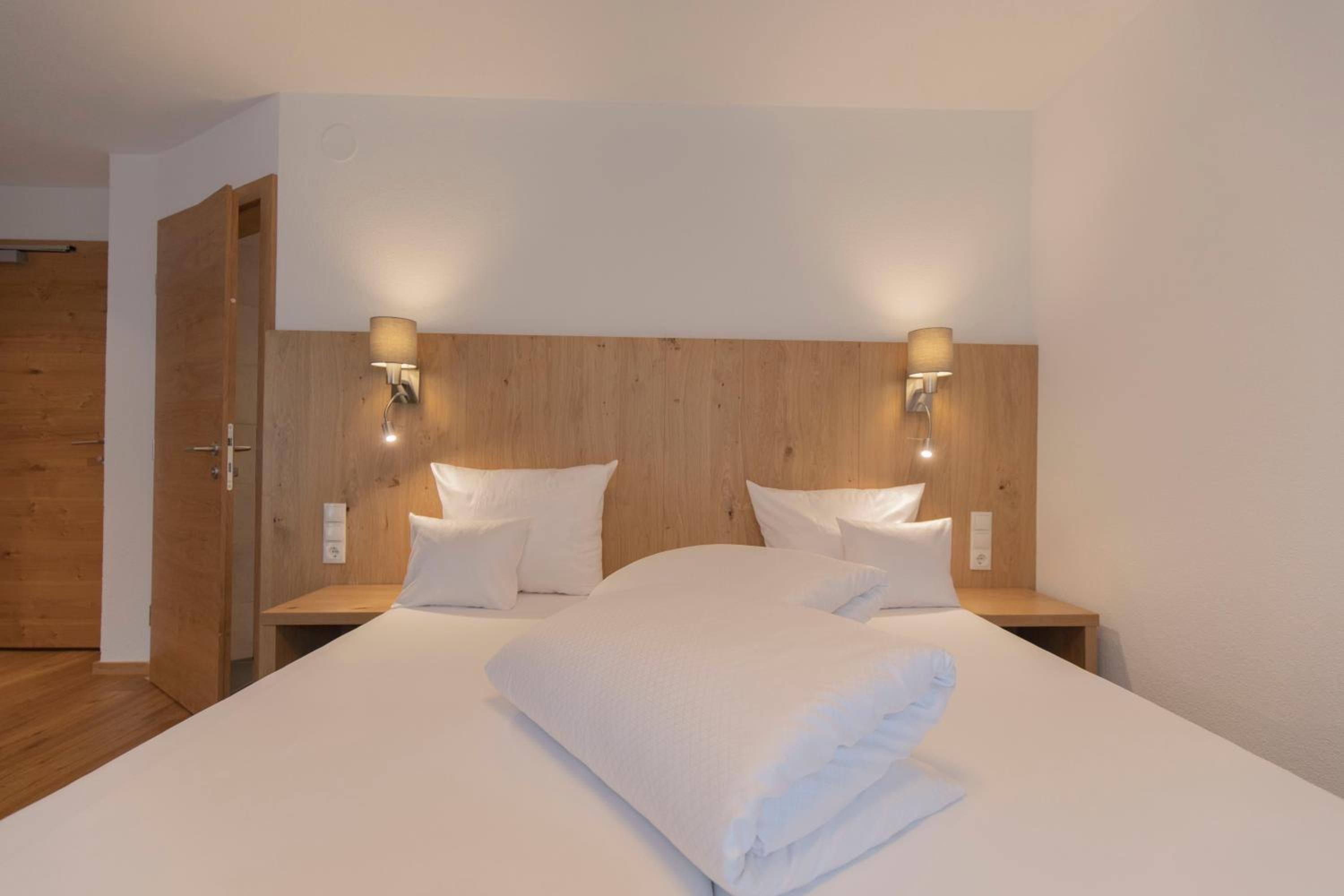 Superior Double Room - Photo 8