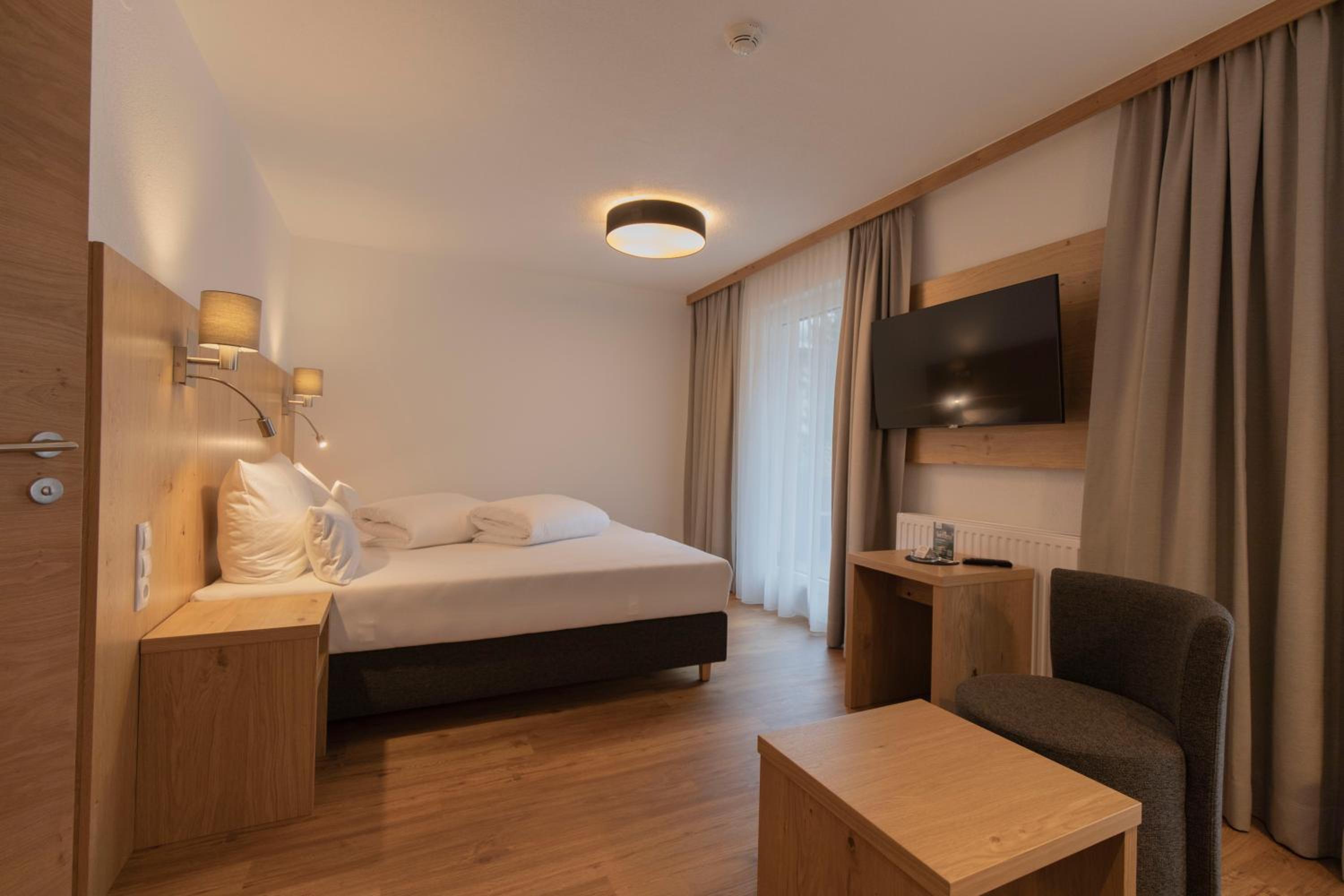 Superior Double Room - Photo 1