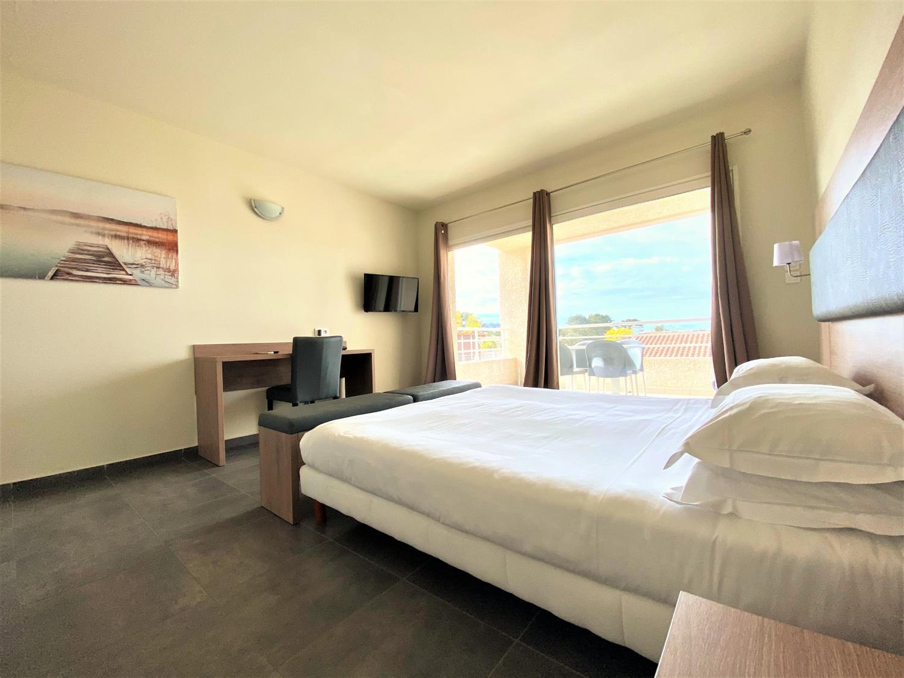 Deluxe Double Room with Sea View