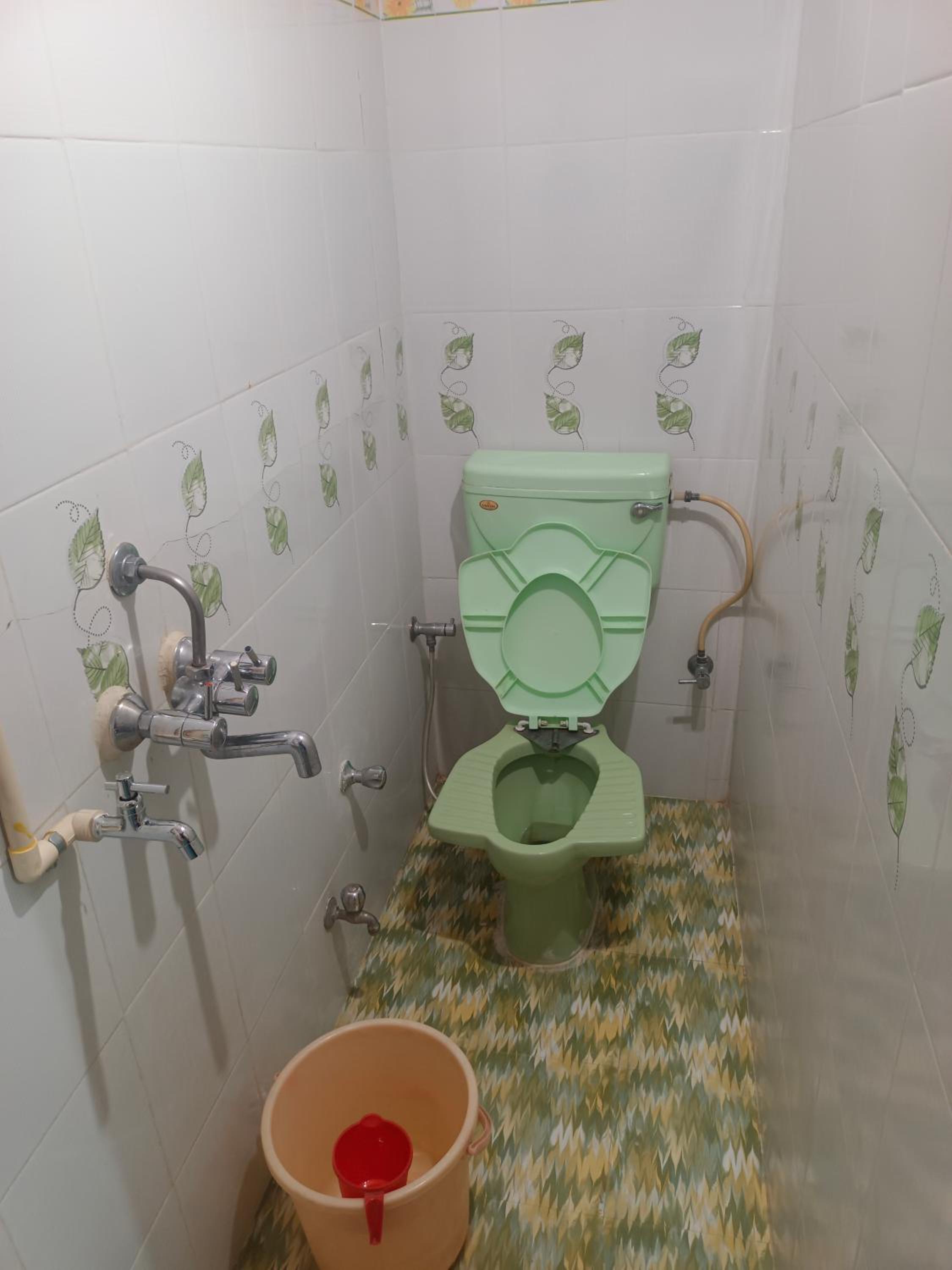 Deluxe Double Room with Shower - Photo 9