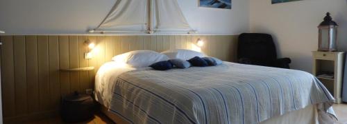 Standard King Room photo 1