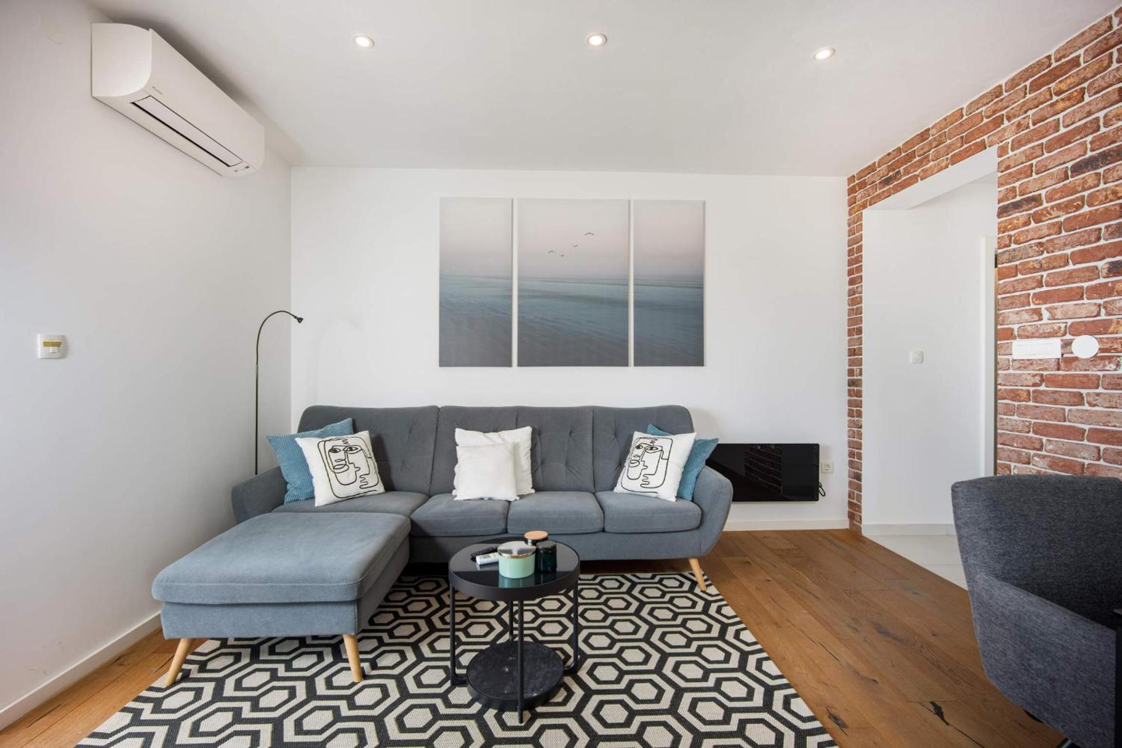 Apartment with Sea View