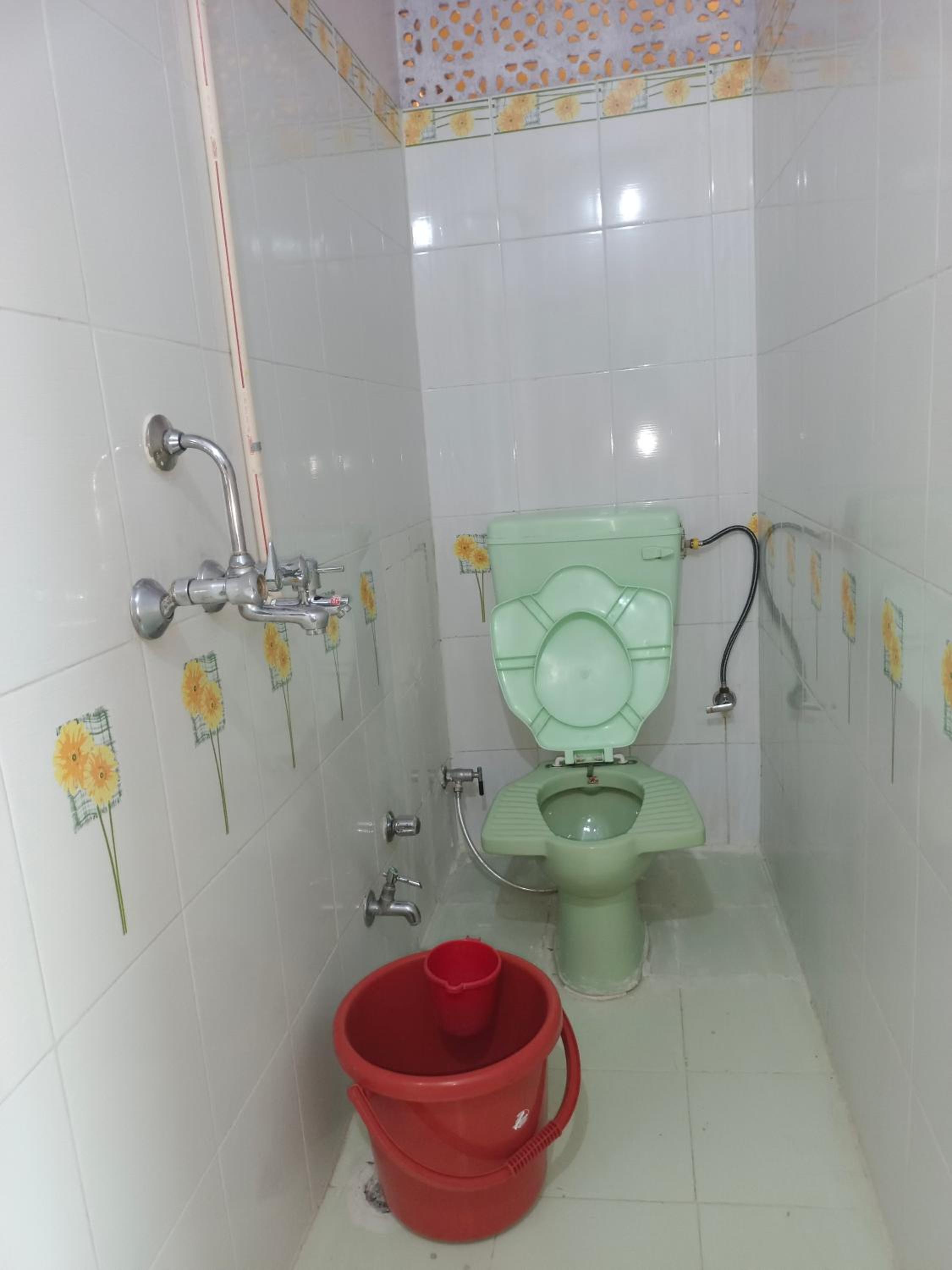 Deluxe Double Room with Shower - Photo 2