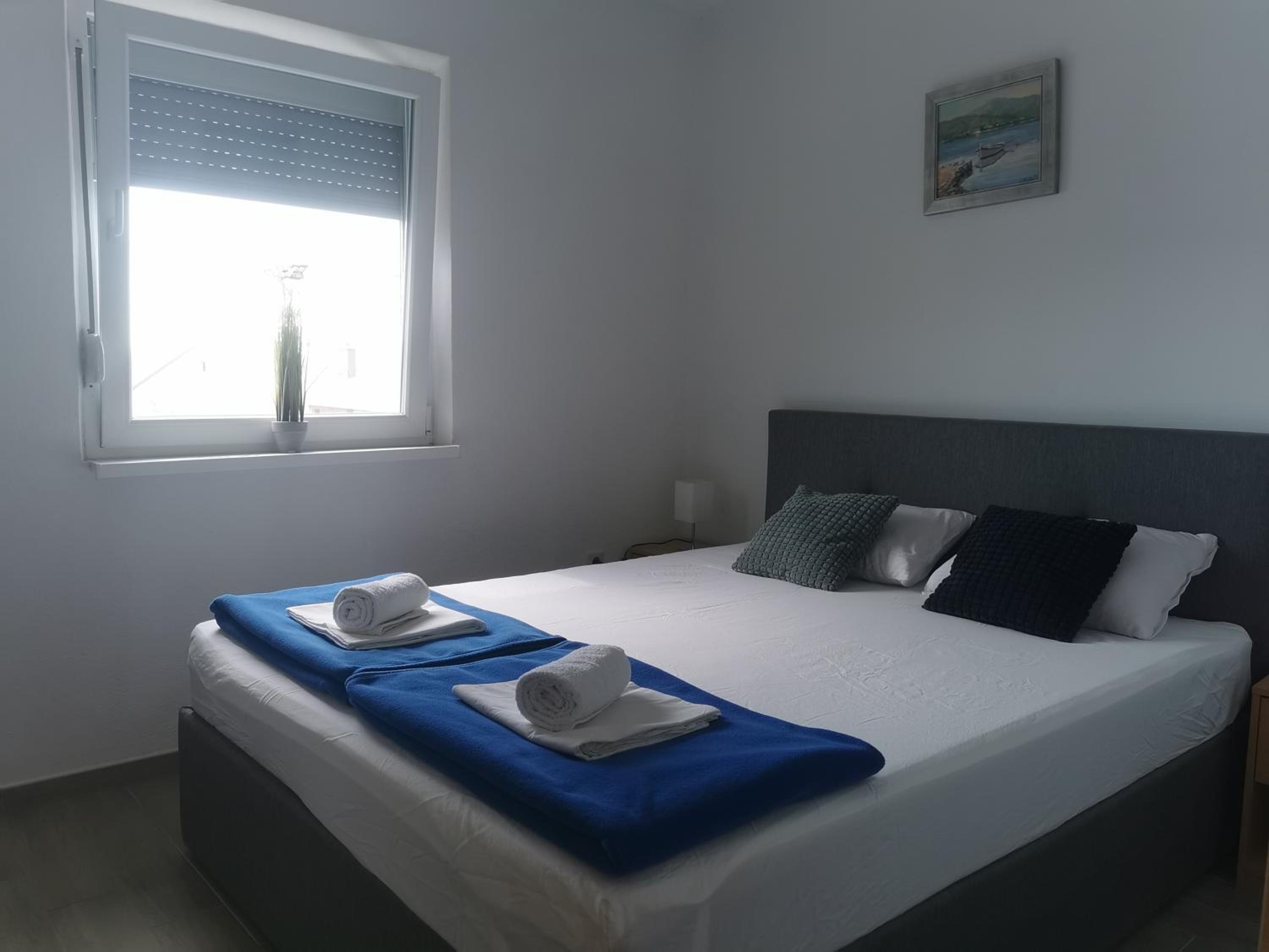 Two-Bedroom Apartment - Photo 18