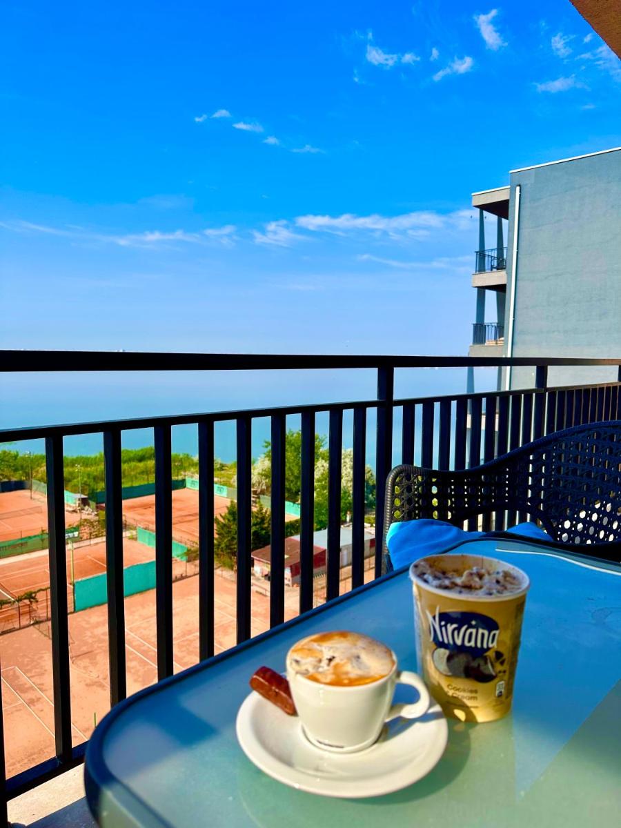Apartment with Sea View photo 2