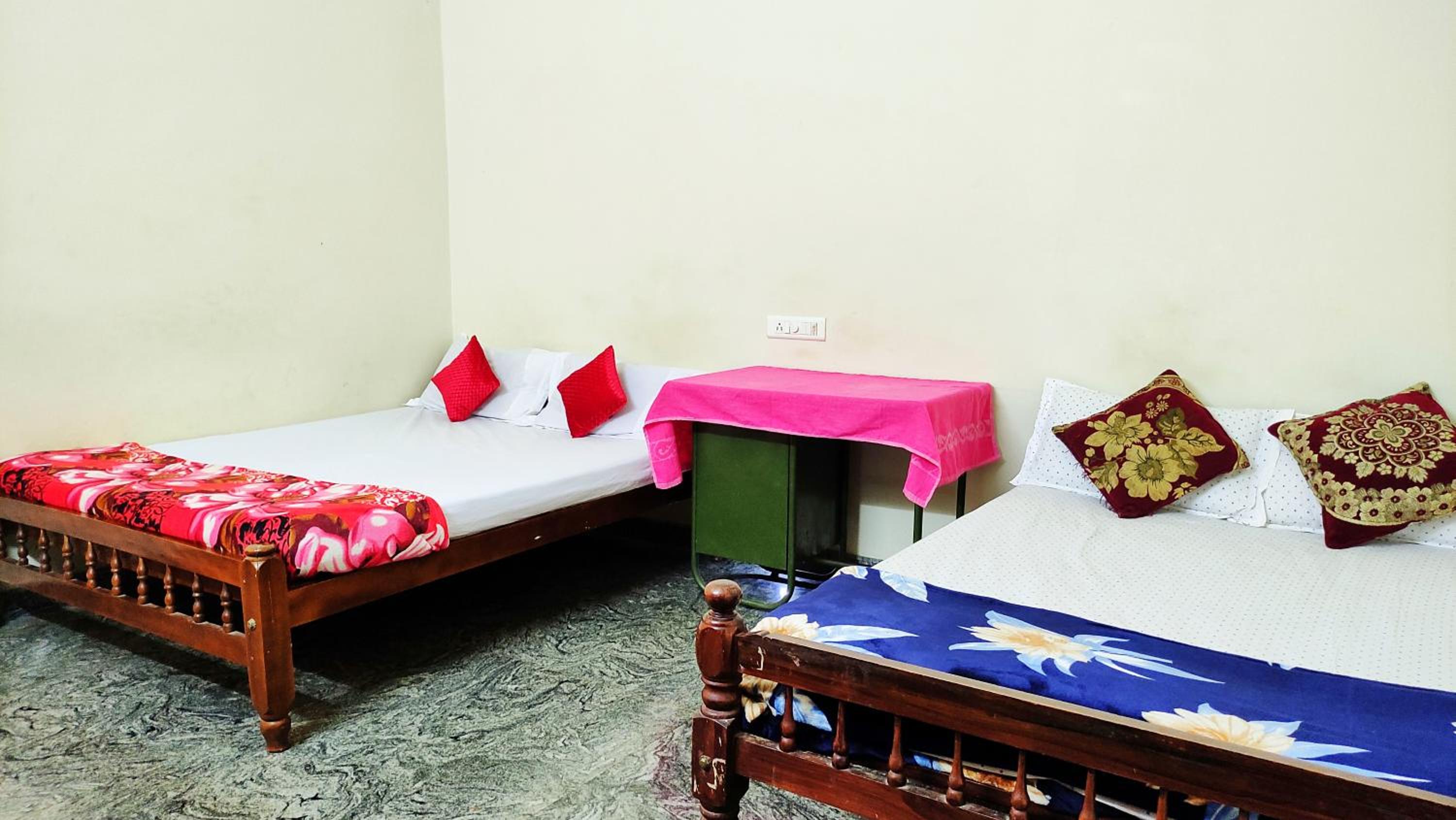 Double or Twin Room photo 2