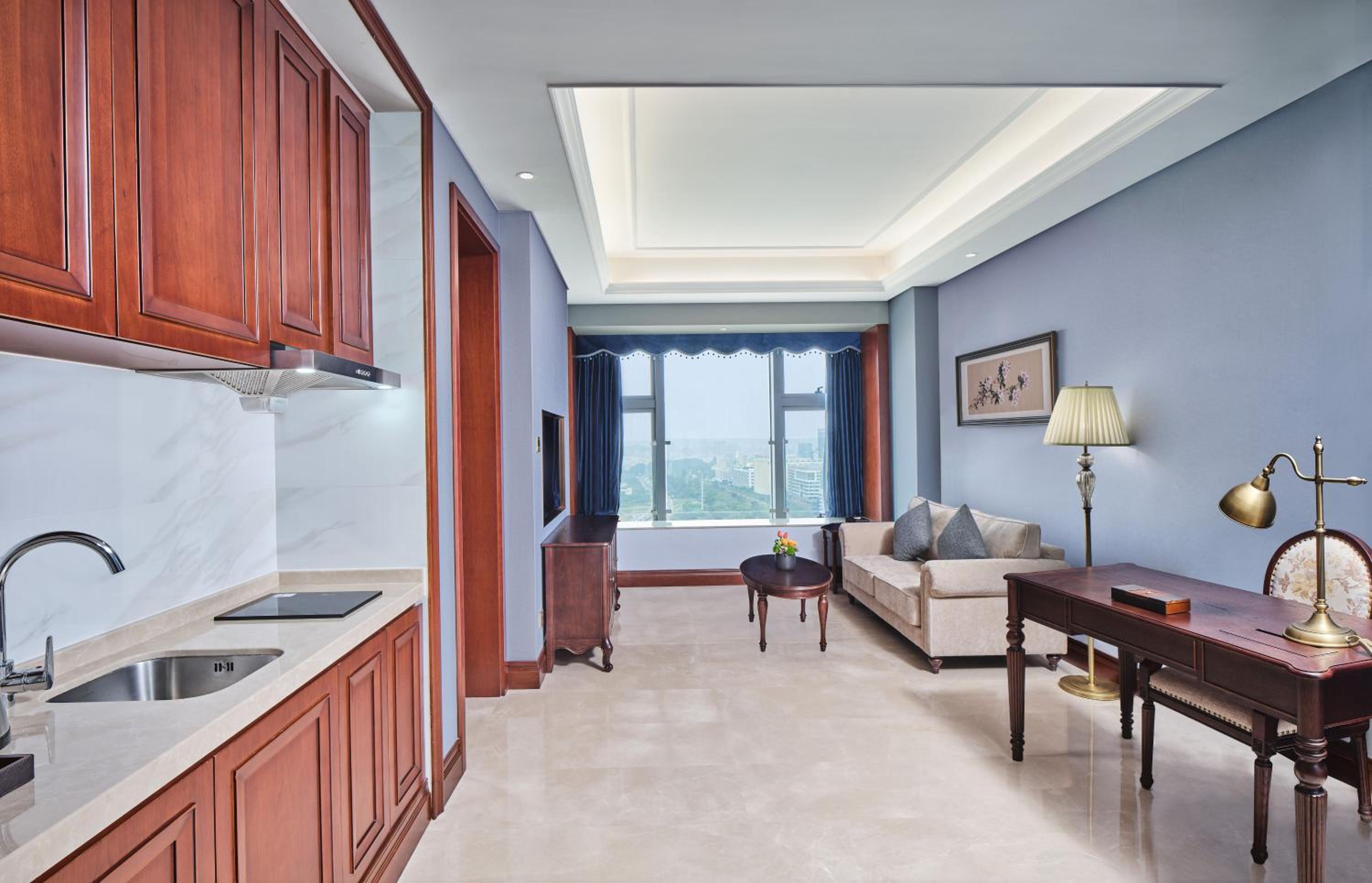 One-Bedroom Suite photo 3