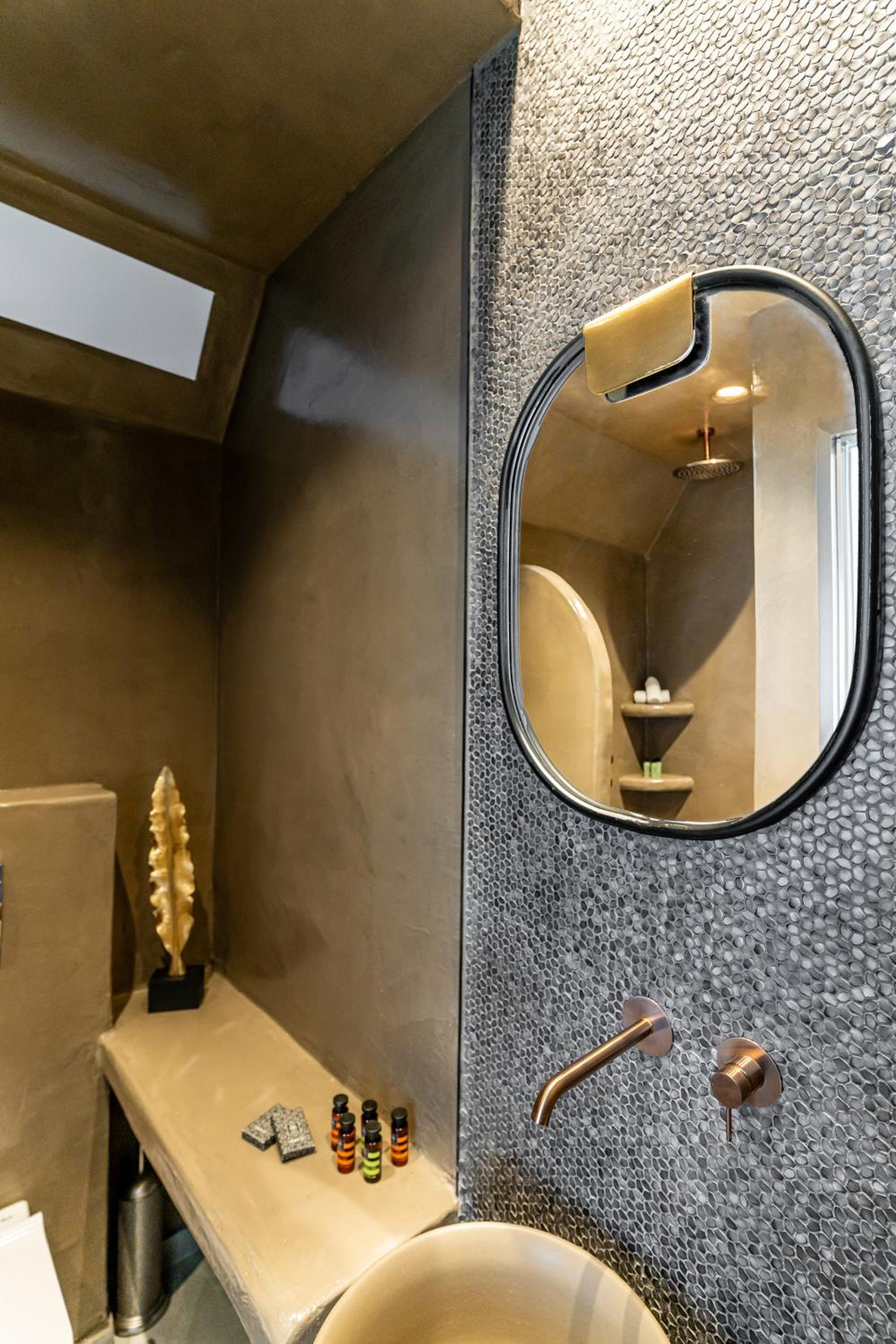 Superior Suite with private outdoor jetted tub and sea view - Photo 4