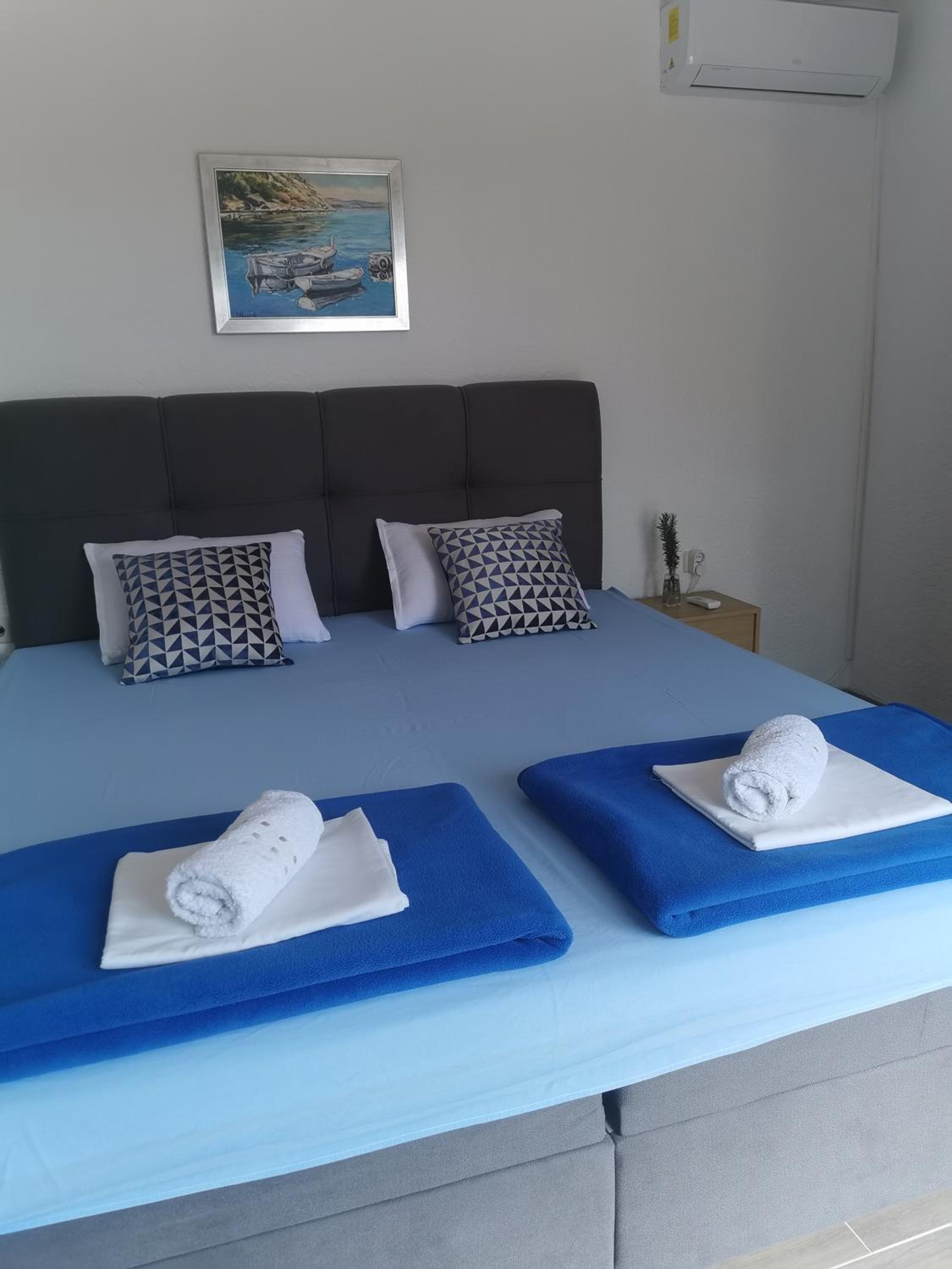 Two-Bedroom Apartment - Photo 11