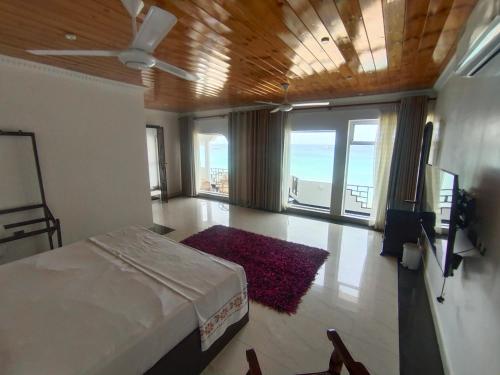 Deluxe Double Room with Sea View photo 2