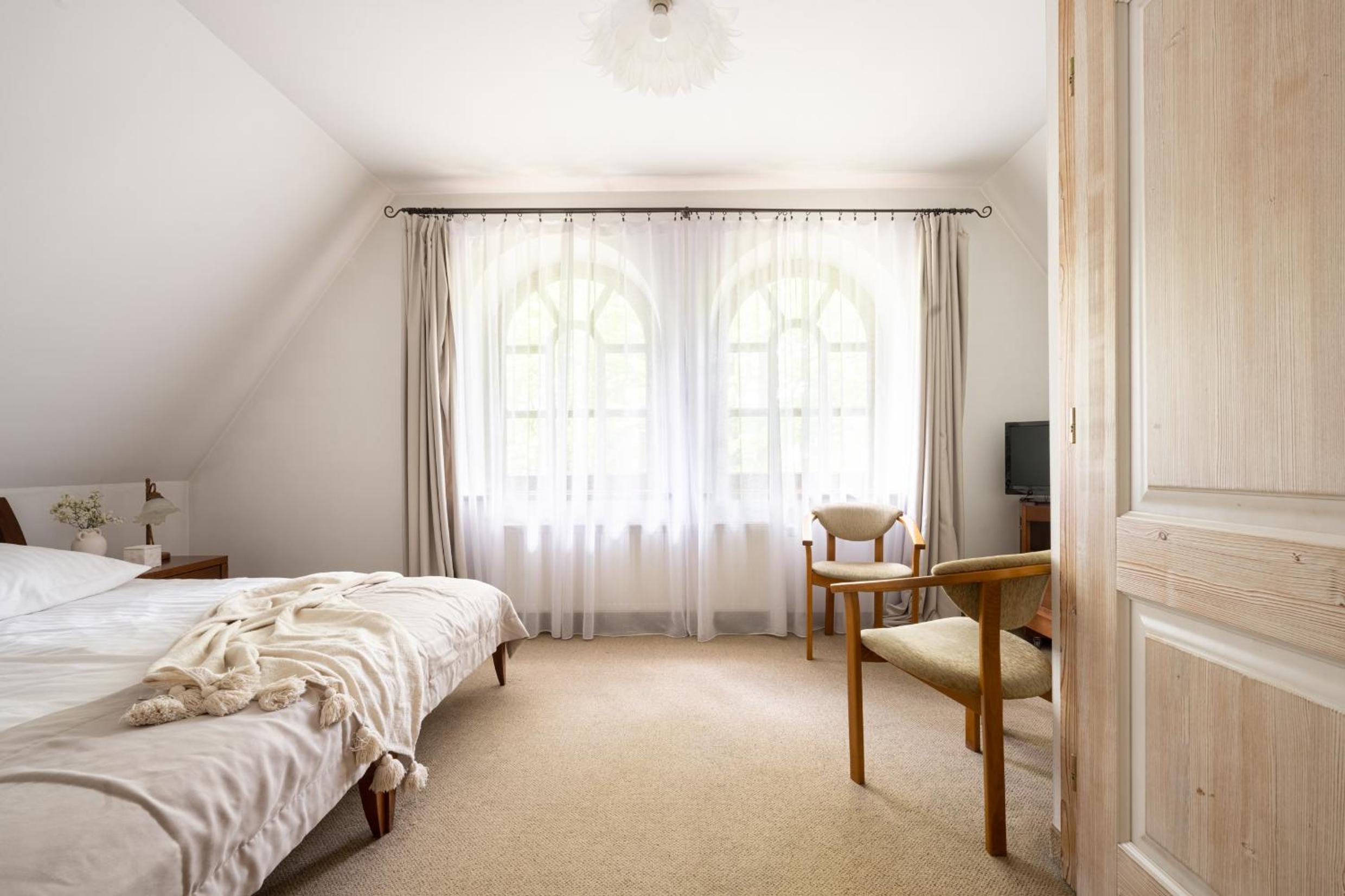 Double or Twin Room photo 2