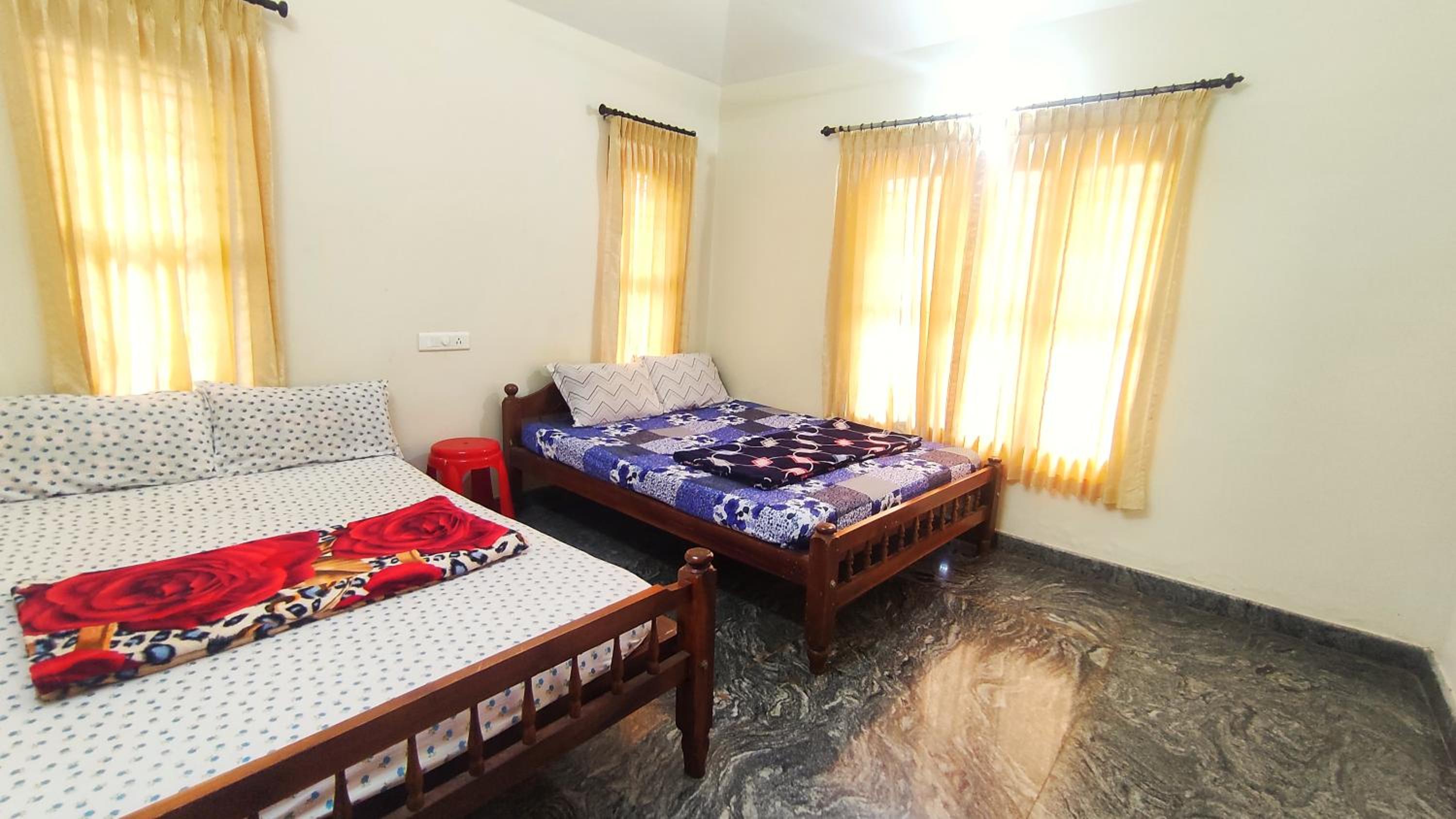 Double or Twin Room photo 3