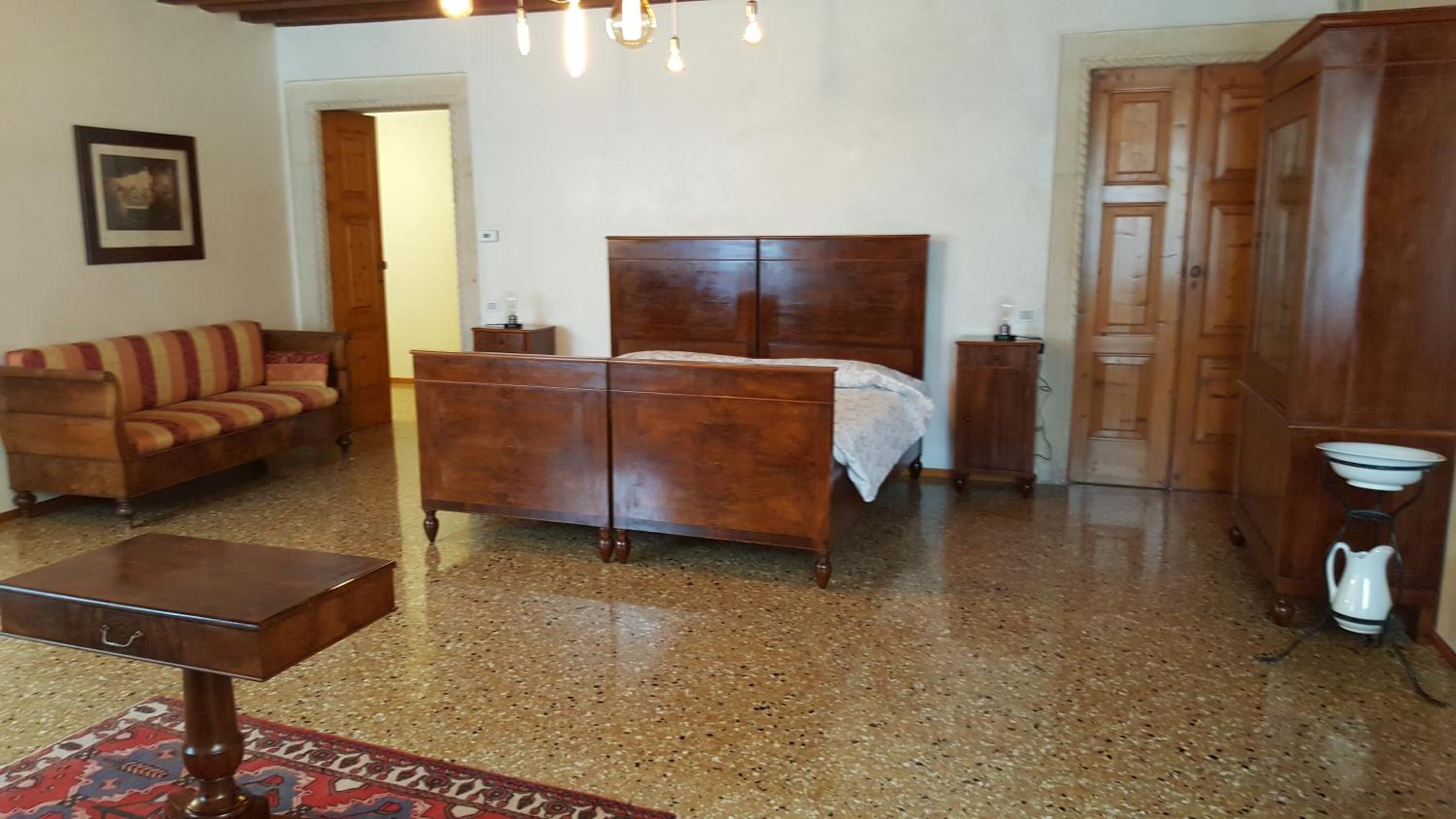 King Suite with Spa Bath photo 1