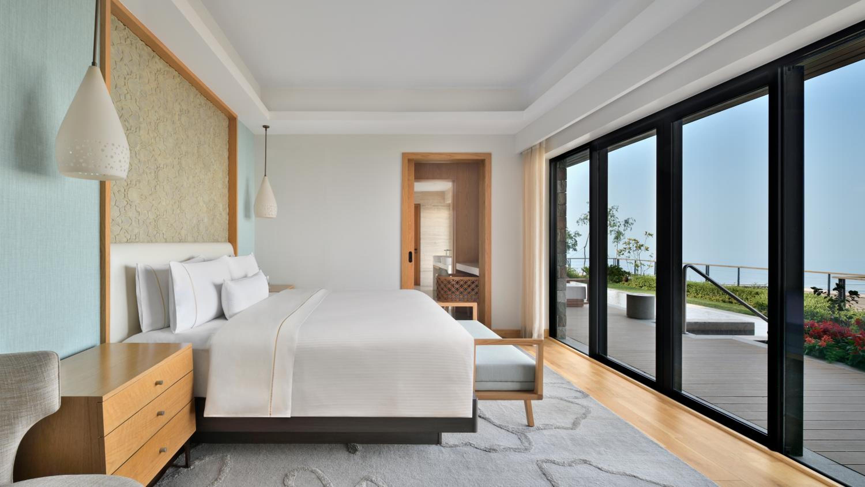 Royal Garden Villa with Balcony and Mountain View Royal Garden Villa with Balcony and Mountain View